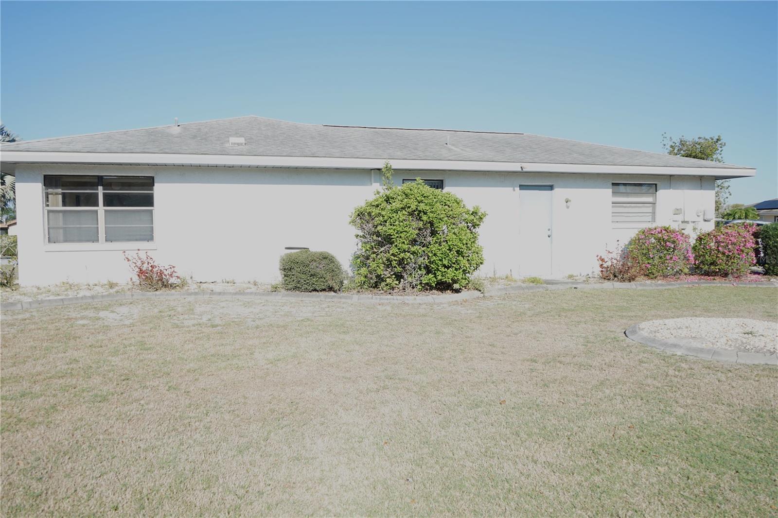 Image 33 of 42 For 302 Bryce Court