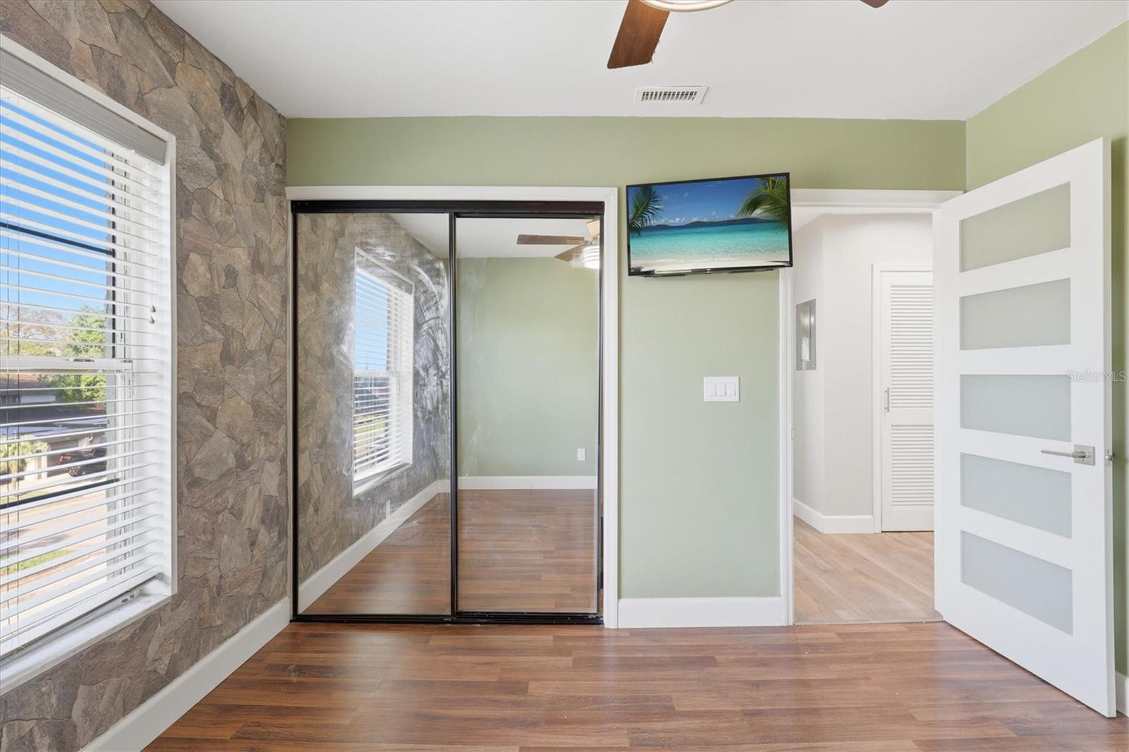 Image 23 of 48 For 1250 Pinellas Avenue 214