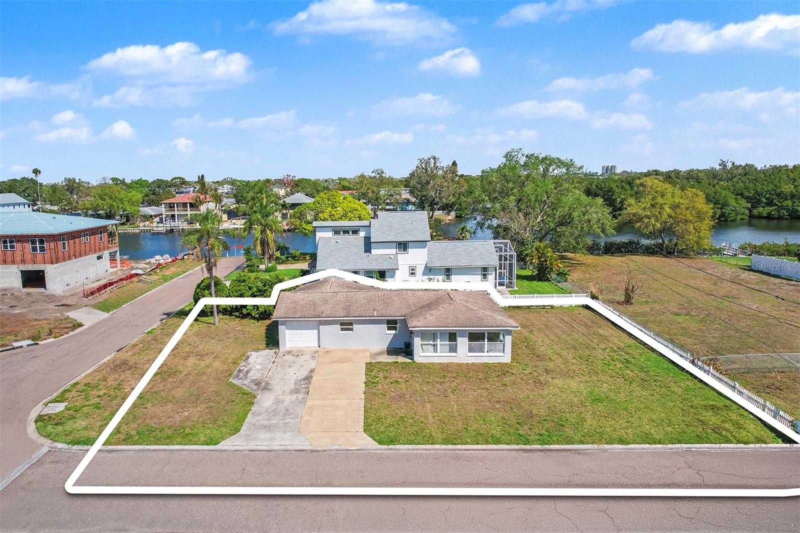 Image 3 of 32 For 8751 Orient Way Ne