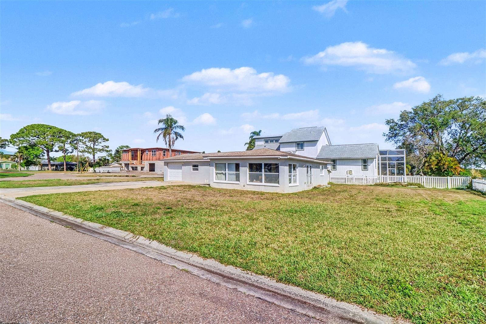 Image 4 of 32 For 8751 Orient Way Ne