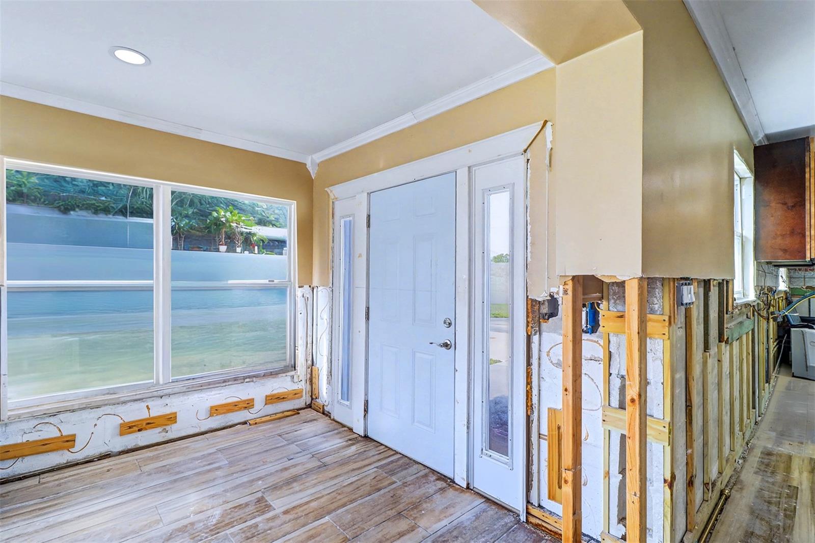 Image 6 of 32 For 8751 Orient Way Ne