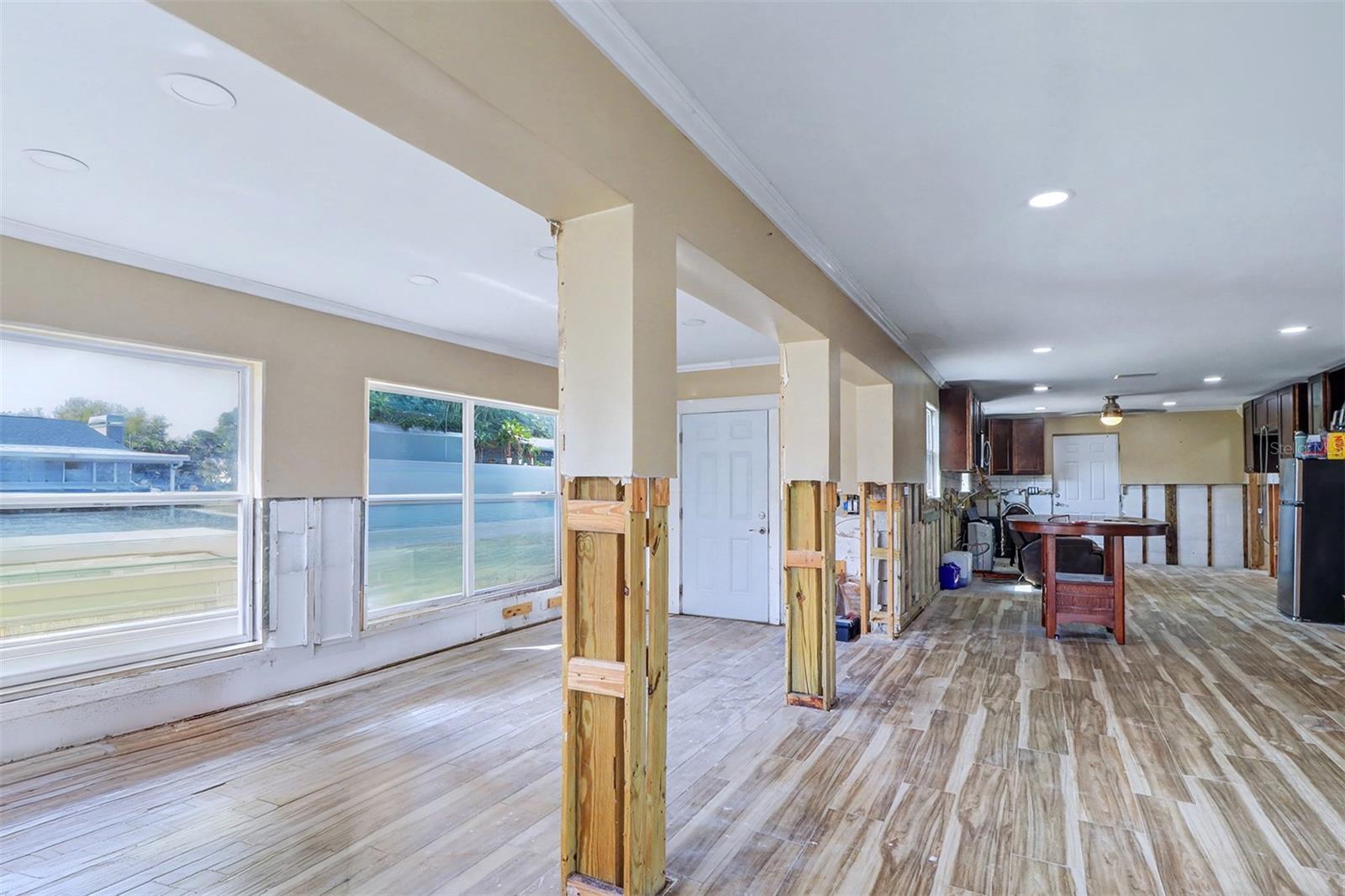 Image 8 of 32 For 8751 Orient Way Ne