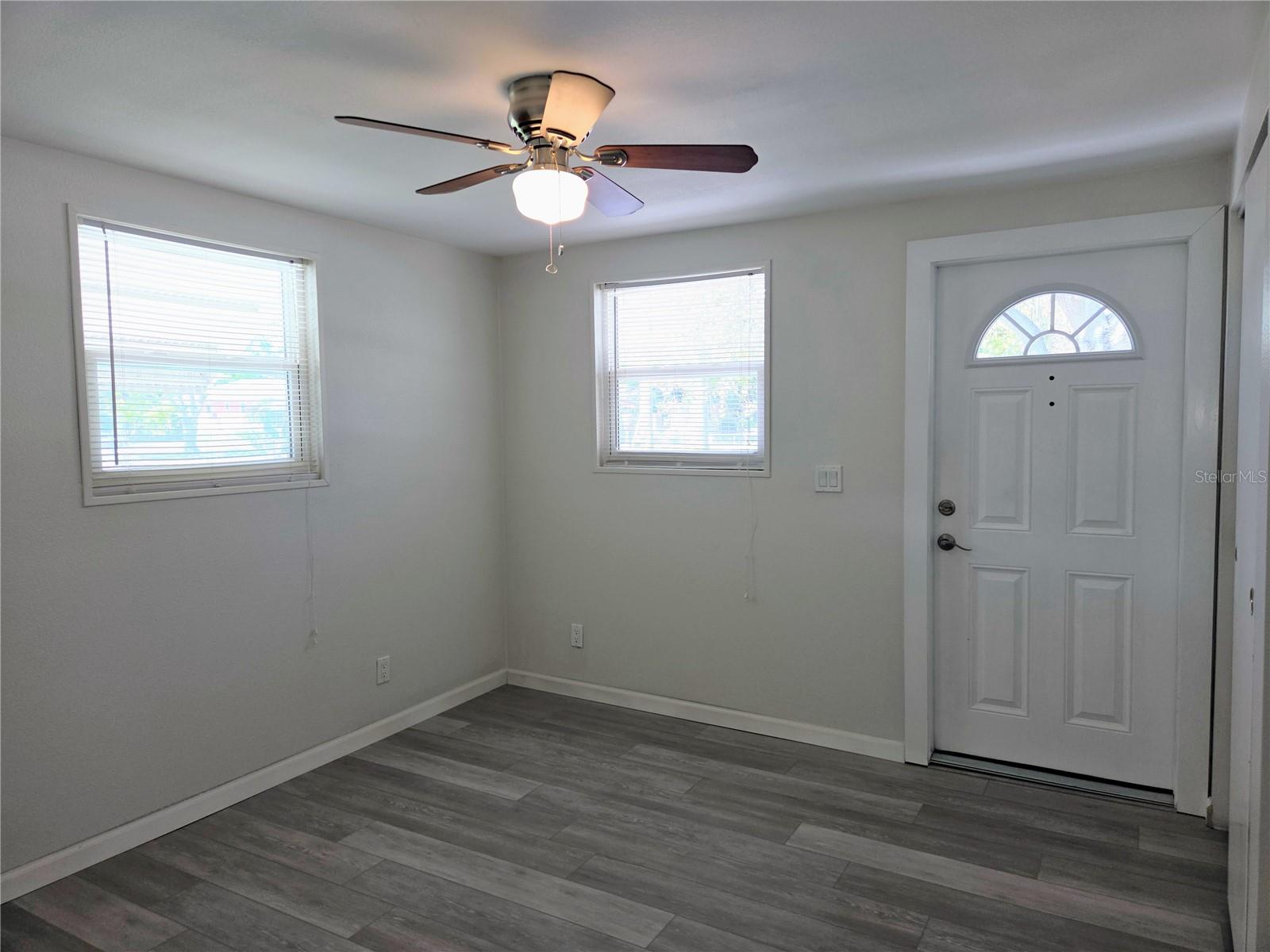 Image 6 of 25 For 5616 27th Avenue S 5616