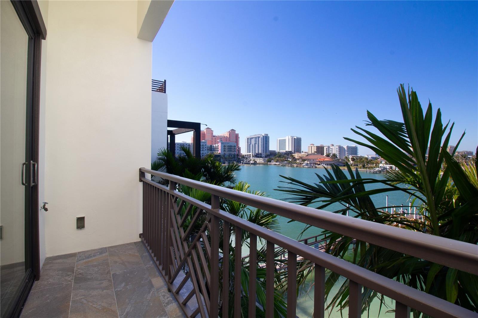 Image 22 of 43 For 158 Brightwater Drive 1