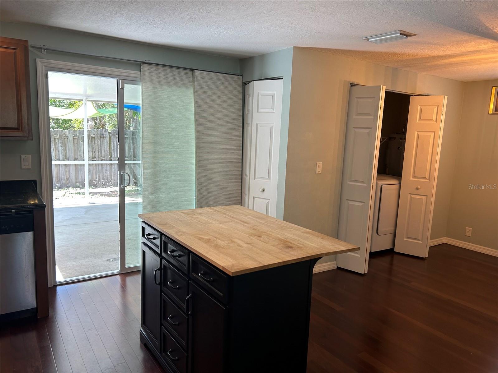 Image 9 of 27 For 634 Timber Bay Circle W