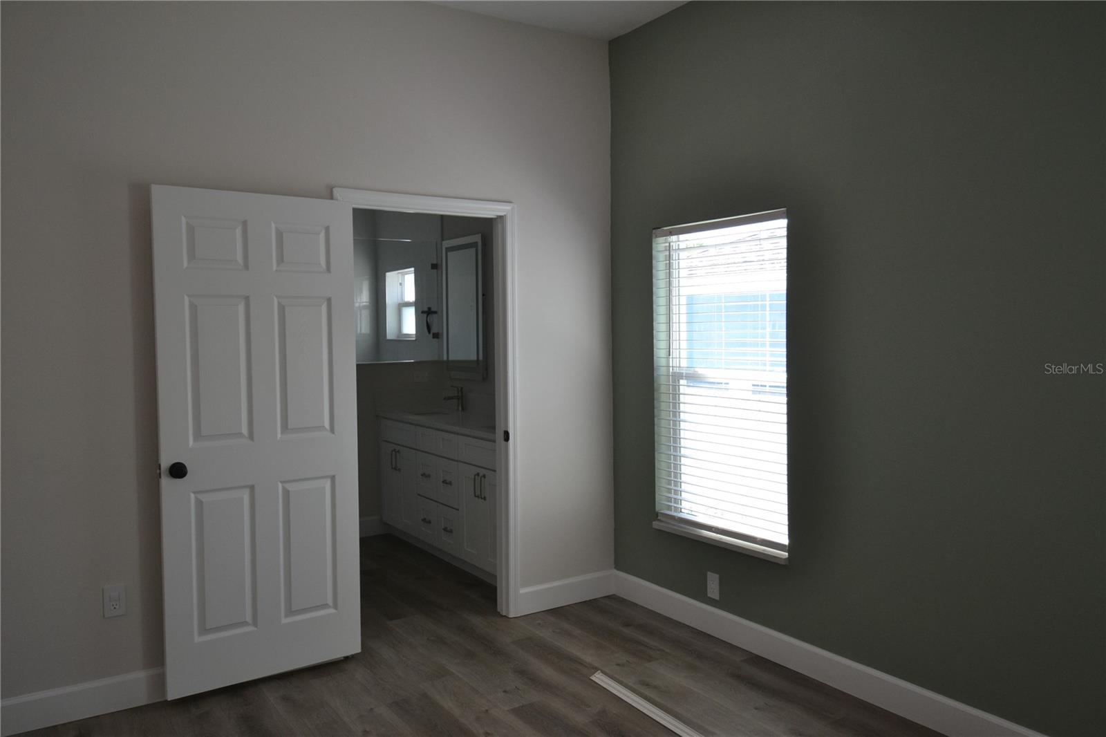 Image 12 of 42 For 6474 Taylor Court