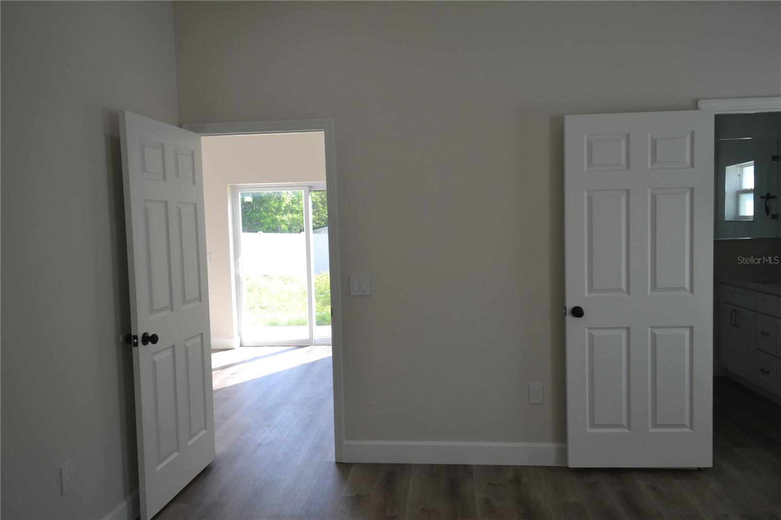 Image 13 of 42 For 6474 Taylor Court