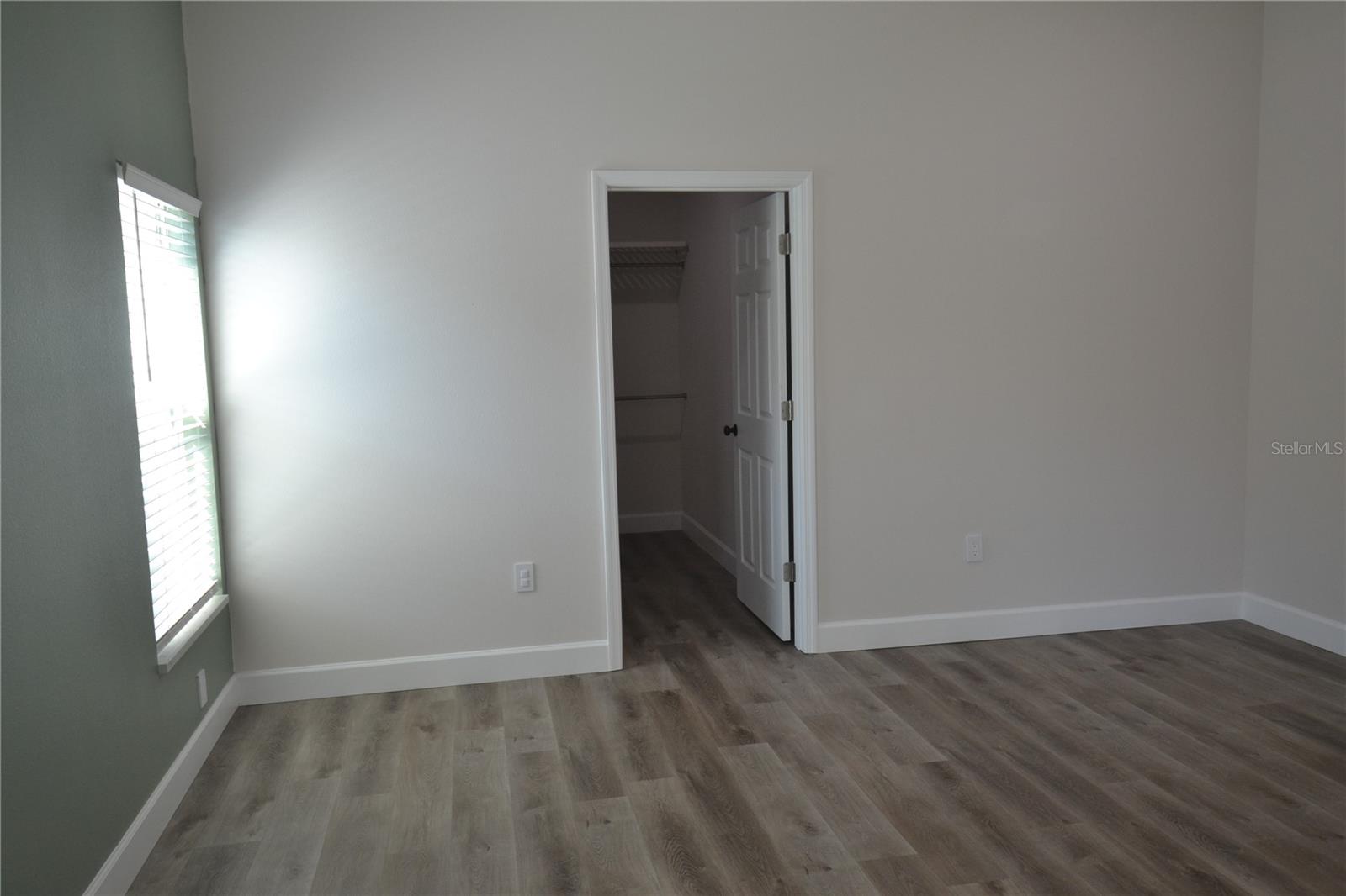 Image 18 of 42 For 6474 Taylor Court