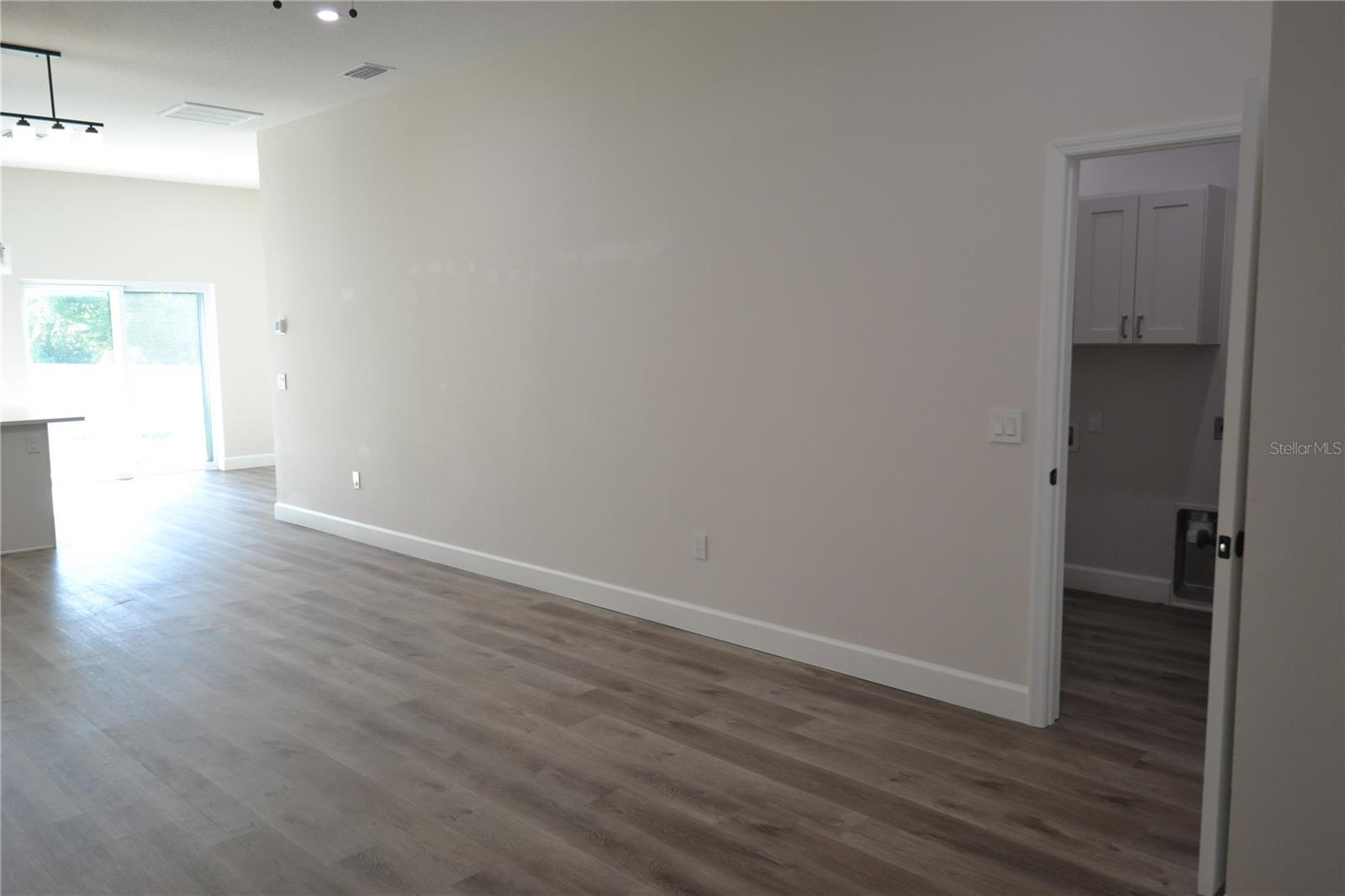 Image 37 of 42 For 6474 Taylor Court