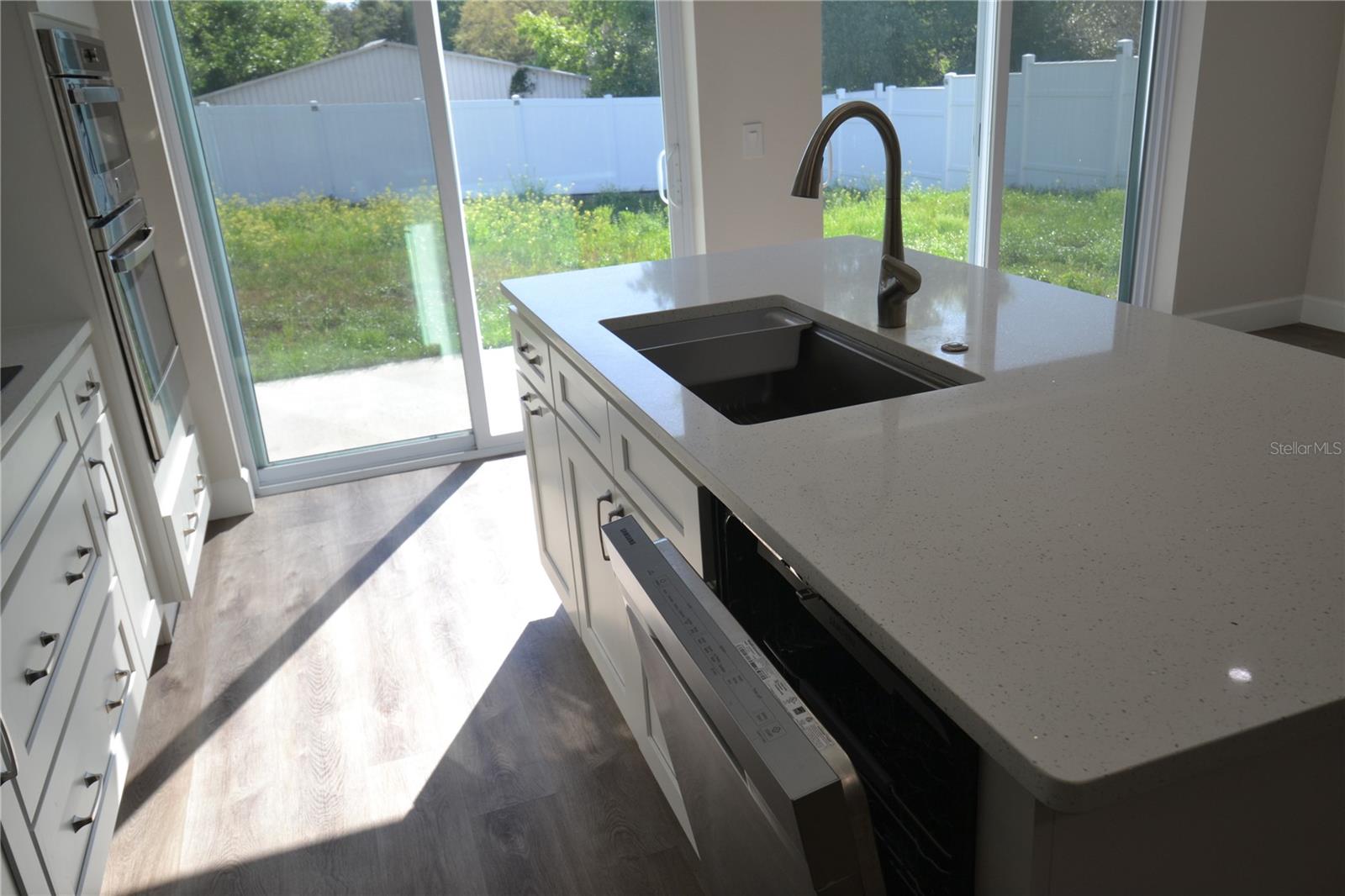 Image 6 of 42 For 6474 Taylor Court