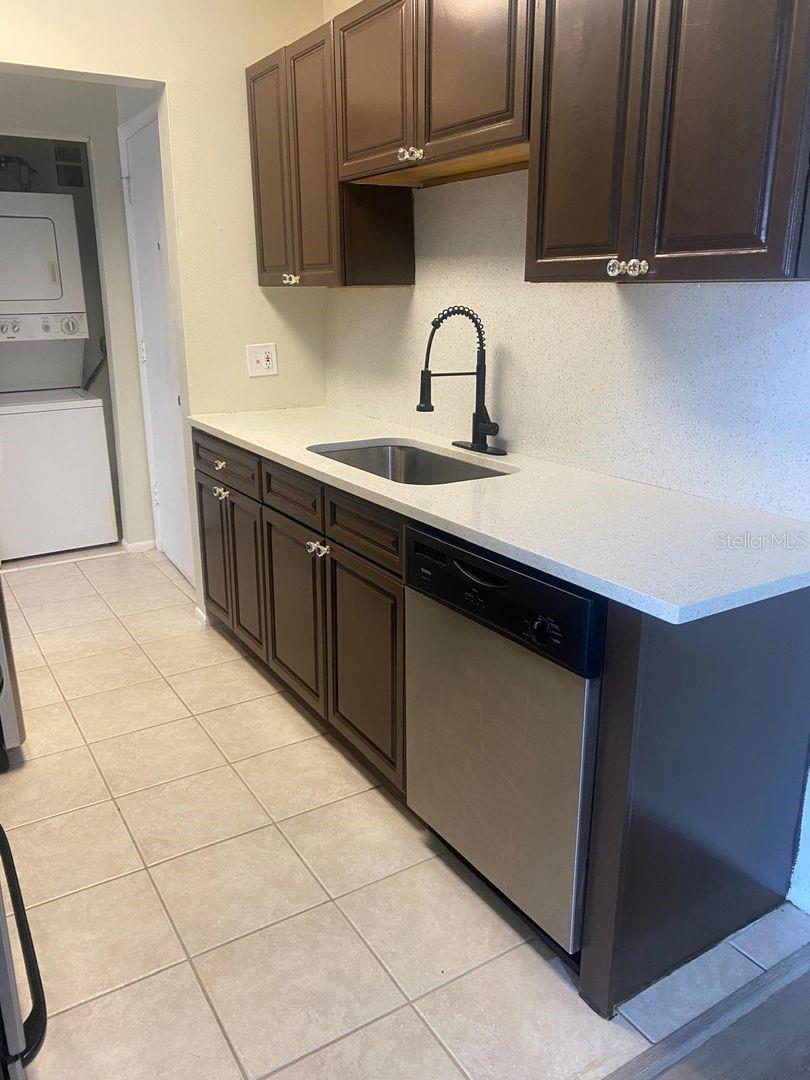 Image 6 of 17 For 1695 Lee Road C206