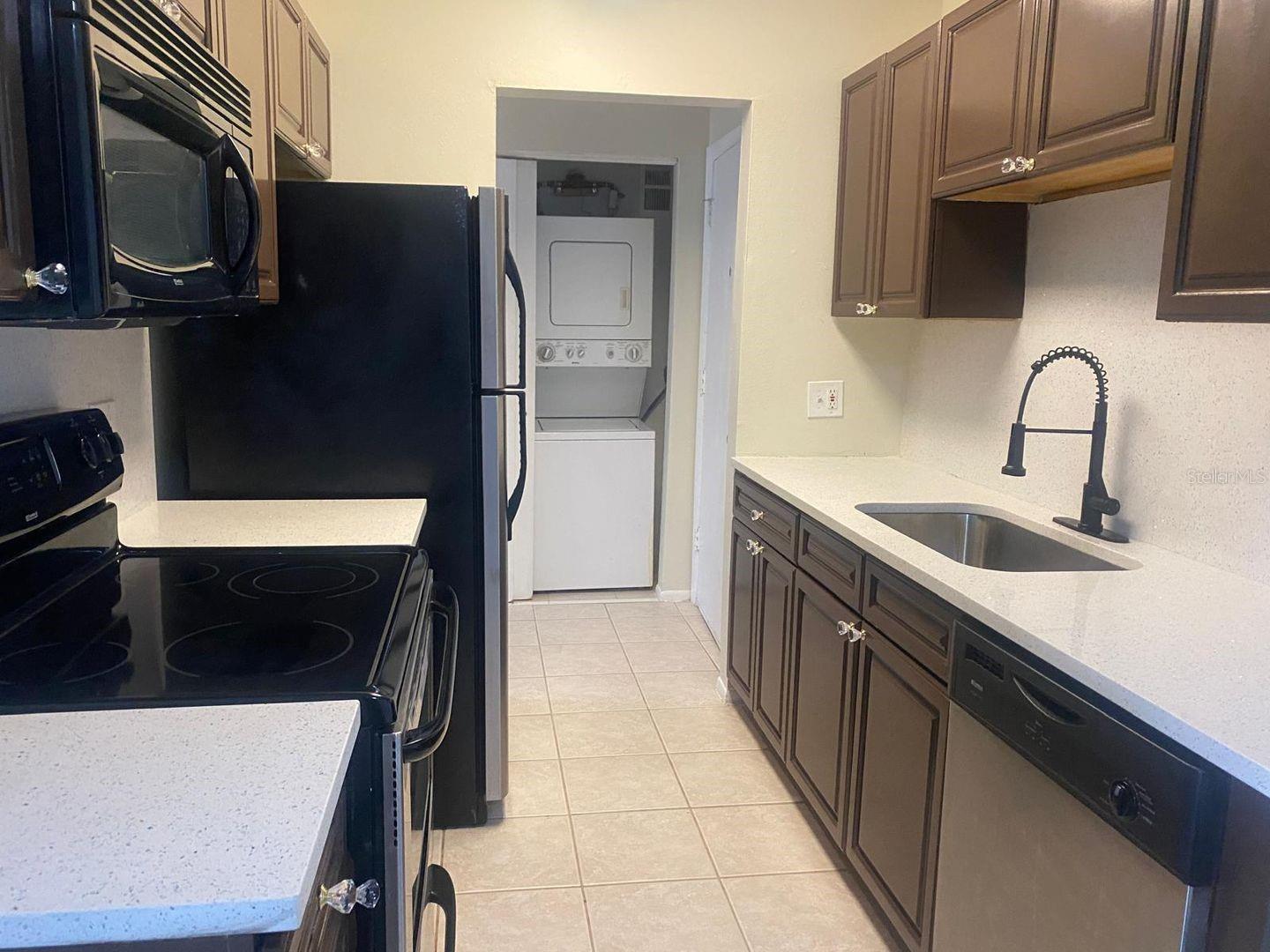 Image 7 of 17 For 1695 Lee Road C206