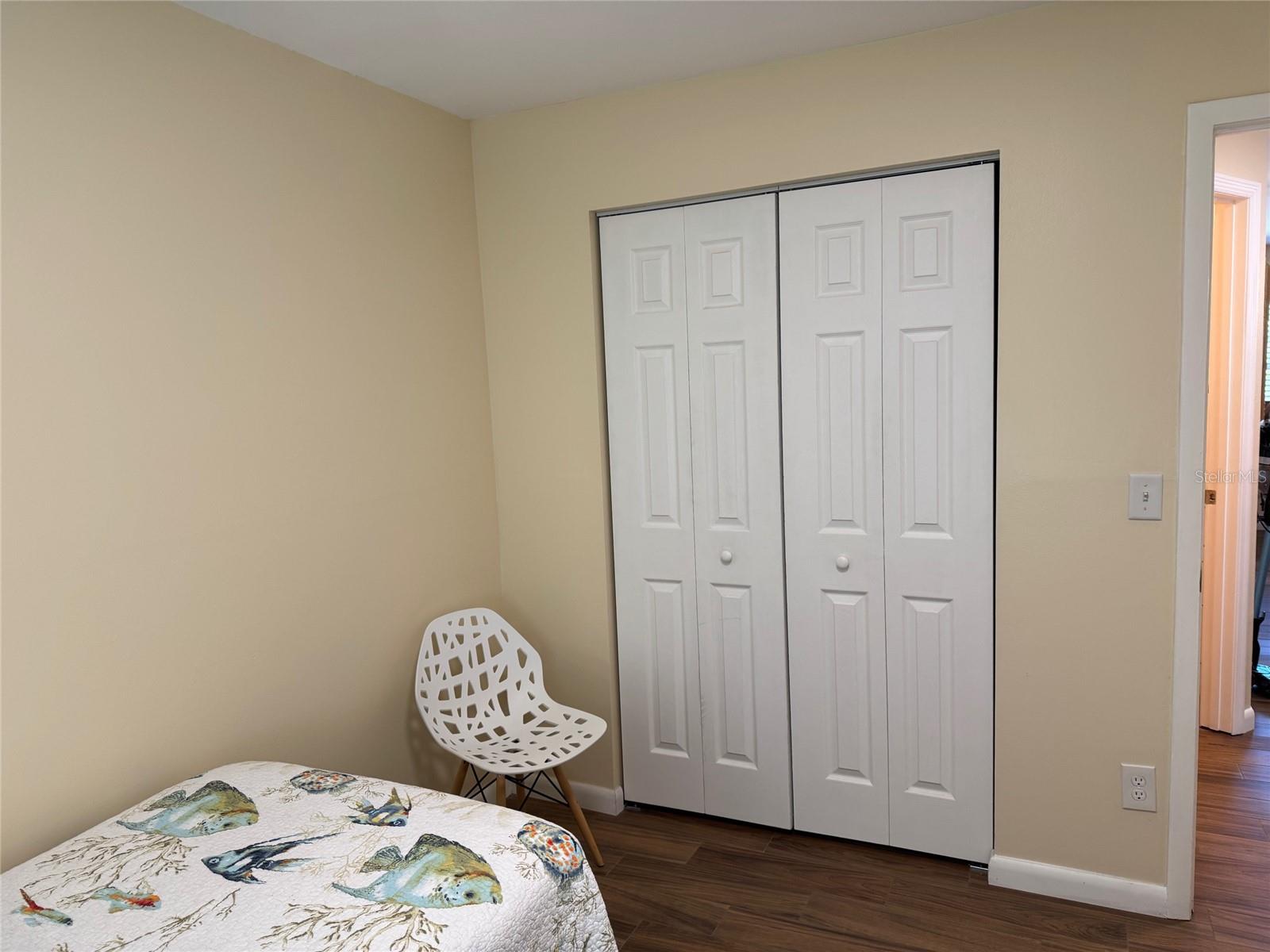 Image 10 of 16 For 1009 Sumner Boulevard C