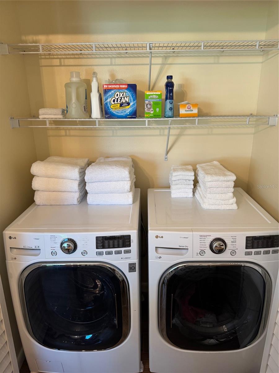 Image 15 of 16 For 1009 Sumner Boulevard C