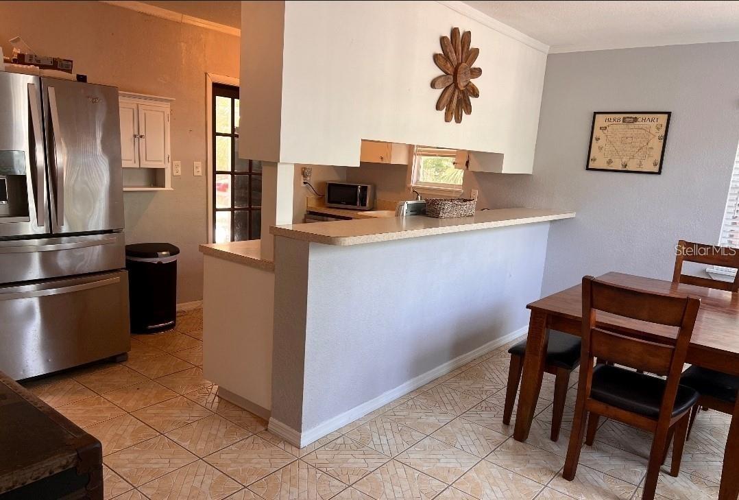 Listing photo id 11 for 11107 Riverview Drive