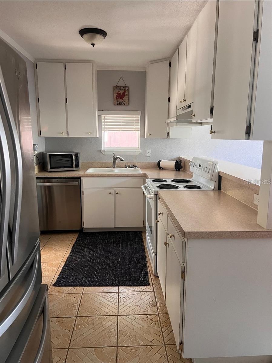 Listing photo id 13 for 11107 Riverview Drive