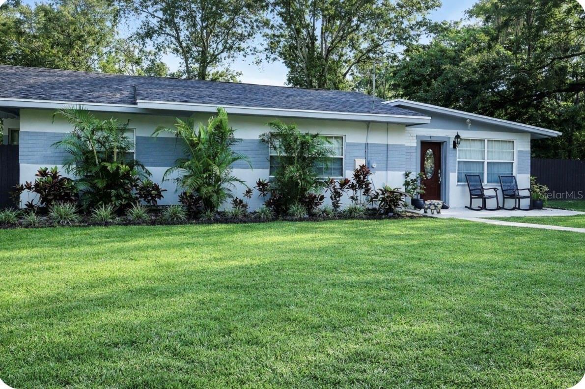 Listing photo id 0 for 11107 Riverview Drive