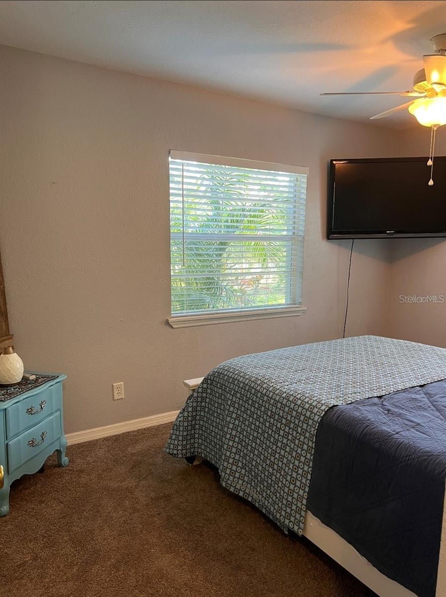 Listing photo id 24 for 11107 Riverview Drive