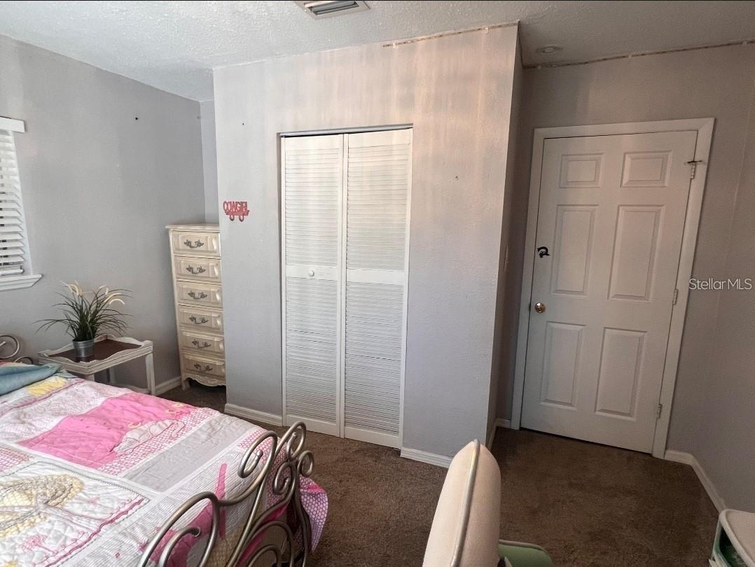 Listing photo id 26 for 11107 Riverview Drive