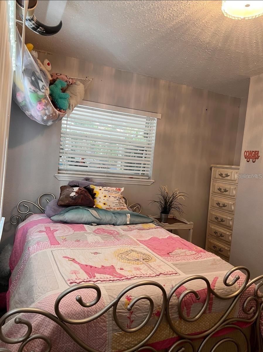 Listing photo id 27 for 11107 Riverview Drive