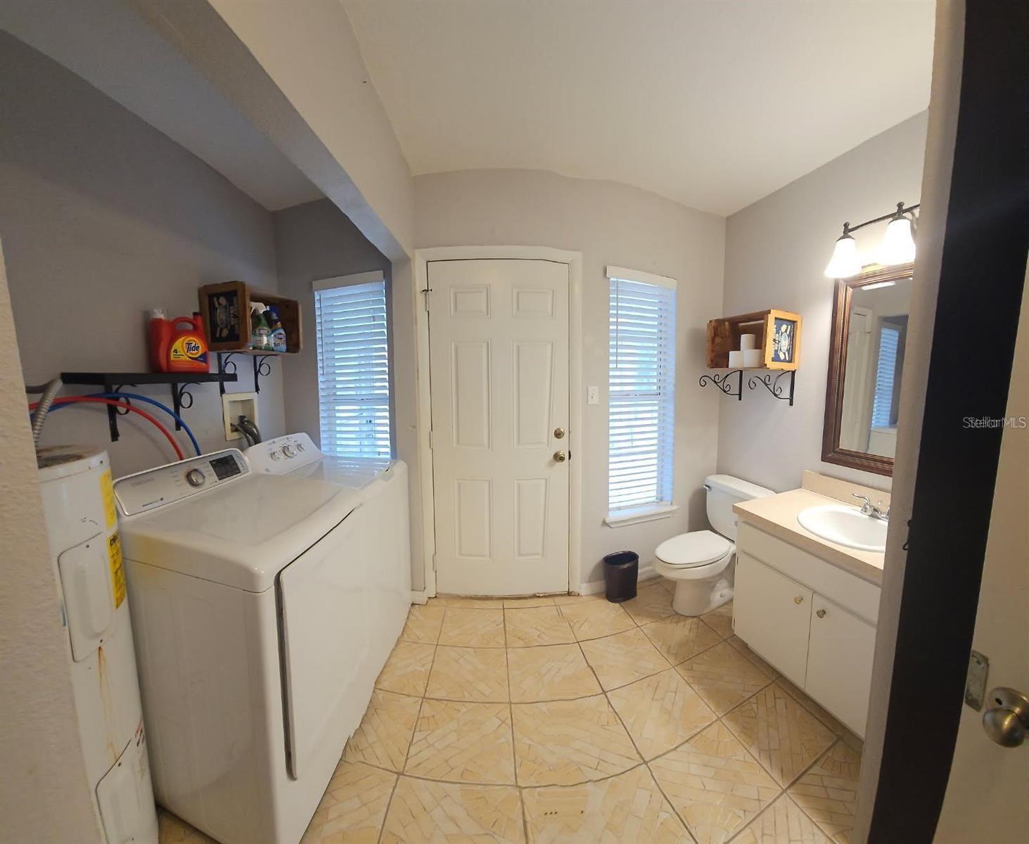 Listing photo id 30 for 11107 Riverview Drive