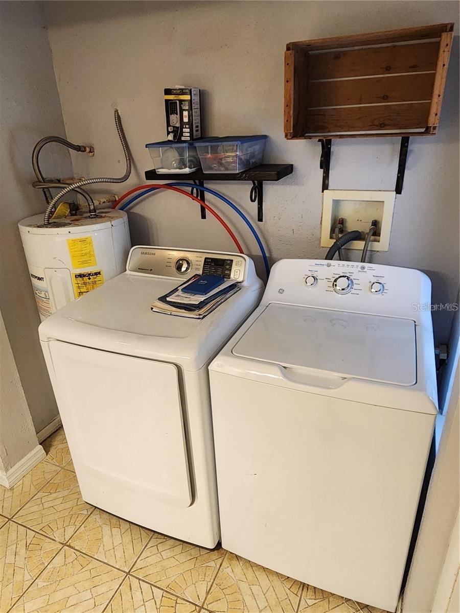 Listing photo id 32 for 11107 Riverview Drive