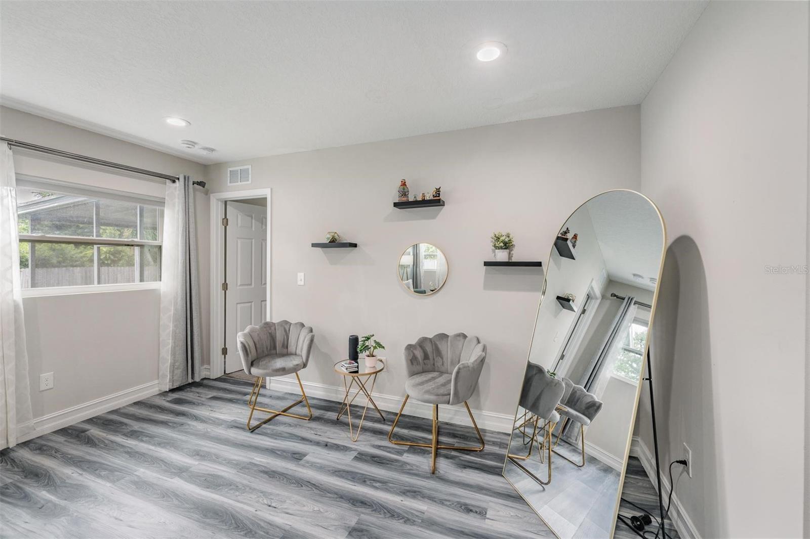 Image 9 of 37 For 7308 Dartmouth Avenue