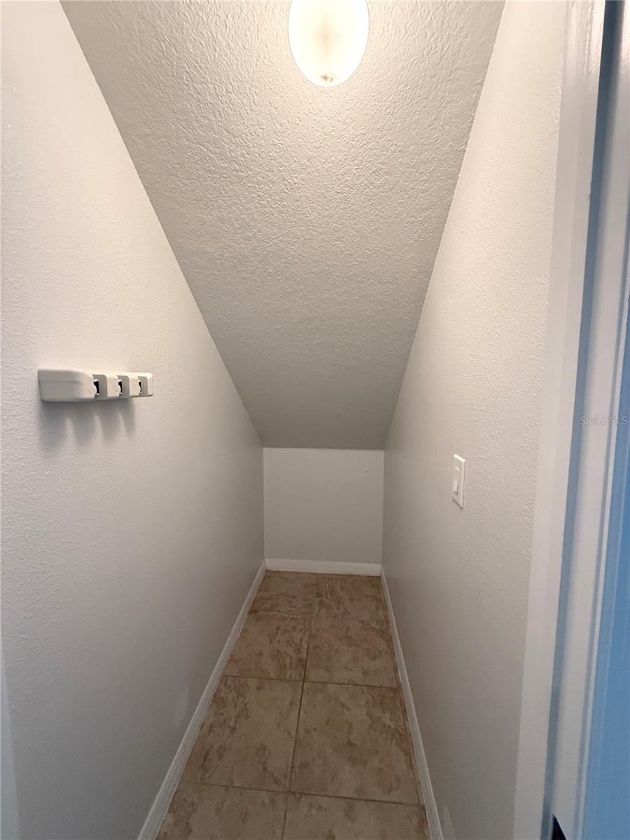 Image 18 of 28 For 10415 Butterfly Wing Court