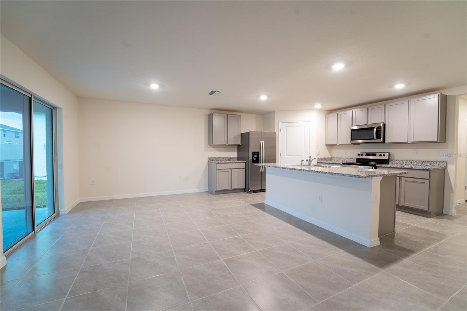 Image 11 of 13 For 9206 Sapphire Creek Place