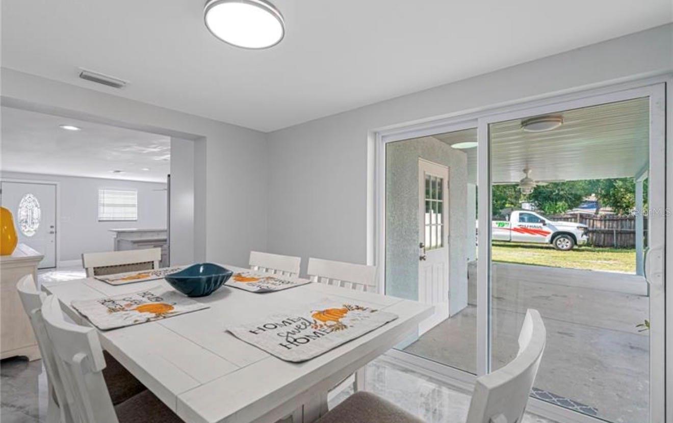 Image 6 of 10 For 2927 Henry Avenue