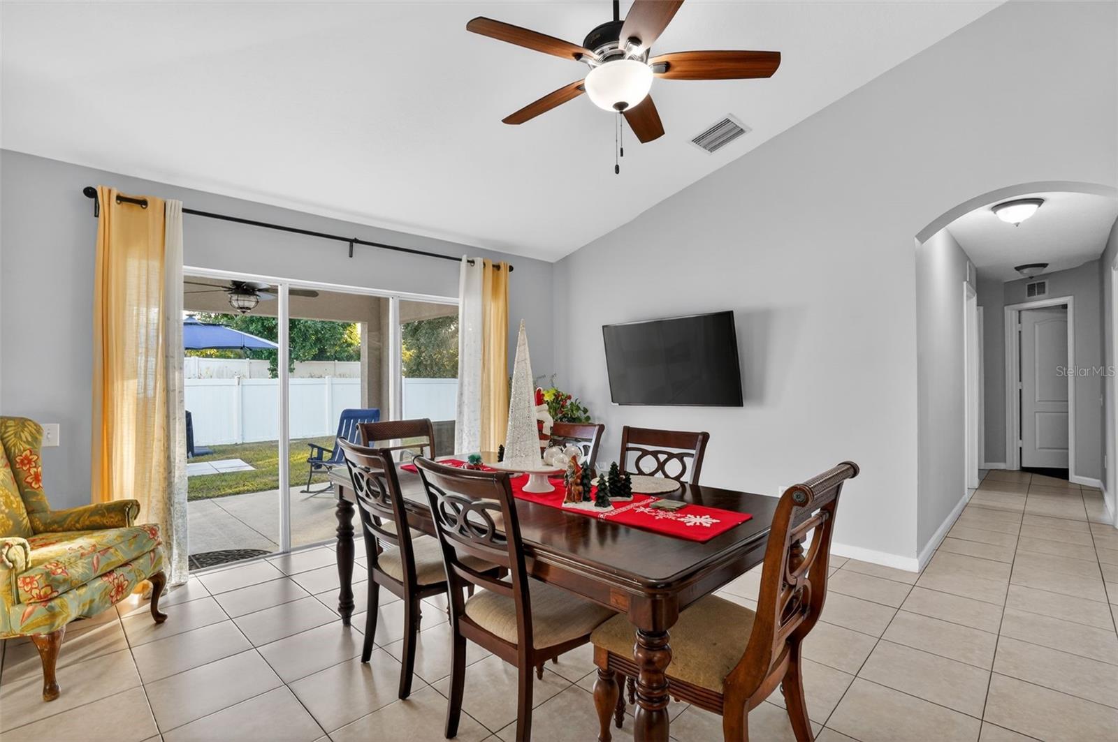 Image 16 of 50 For 11519 Misty Isle Lane