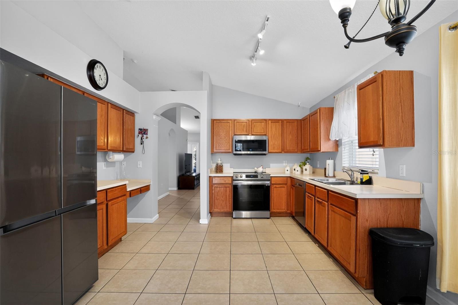 Image 7 of 50 For 11519 Misty Isle Lane