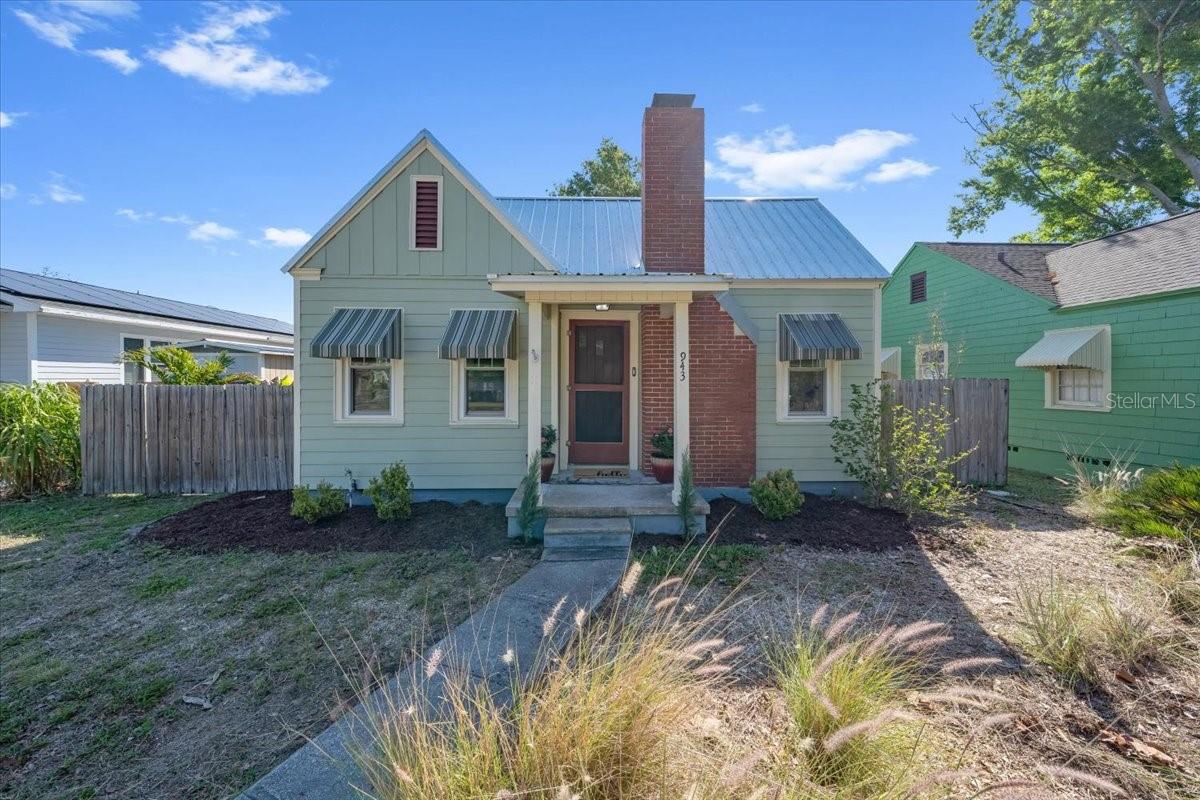 Image 40 of 44 For 943 Queen Street N