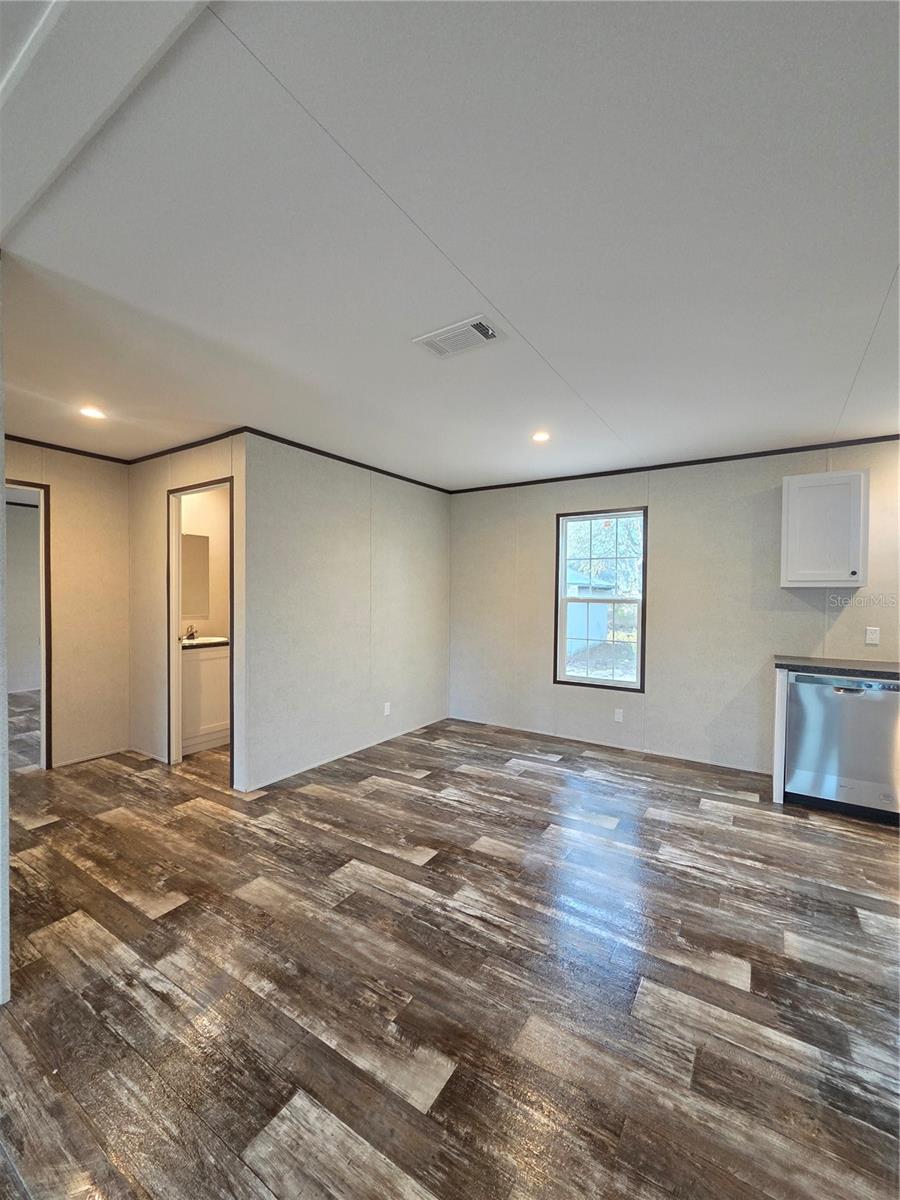 Image 16 of 48 For 12070 63rd Place