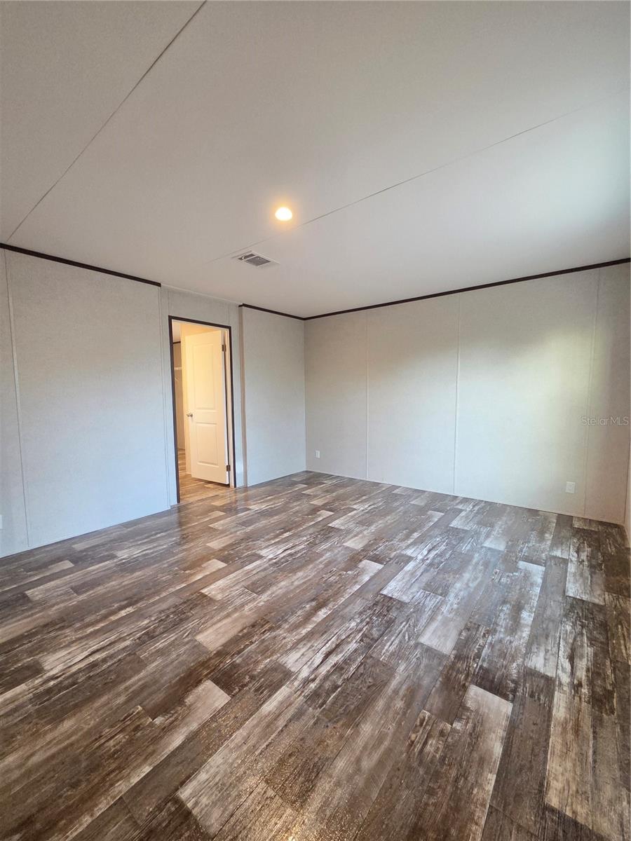 Image 21 of 48 For 12070 63rd Place