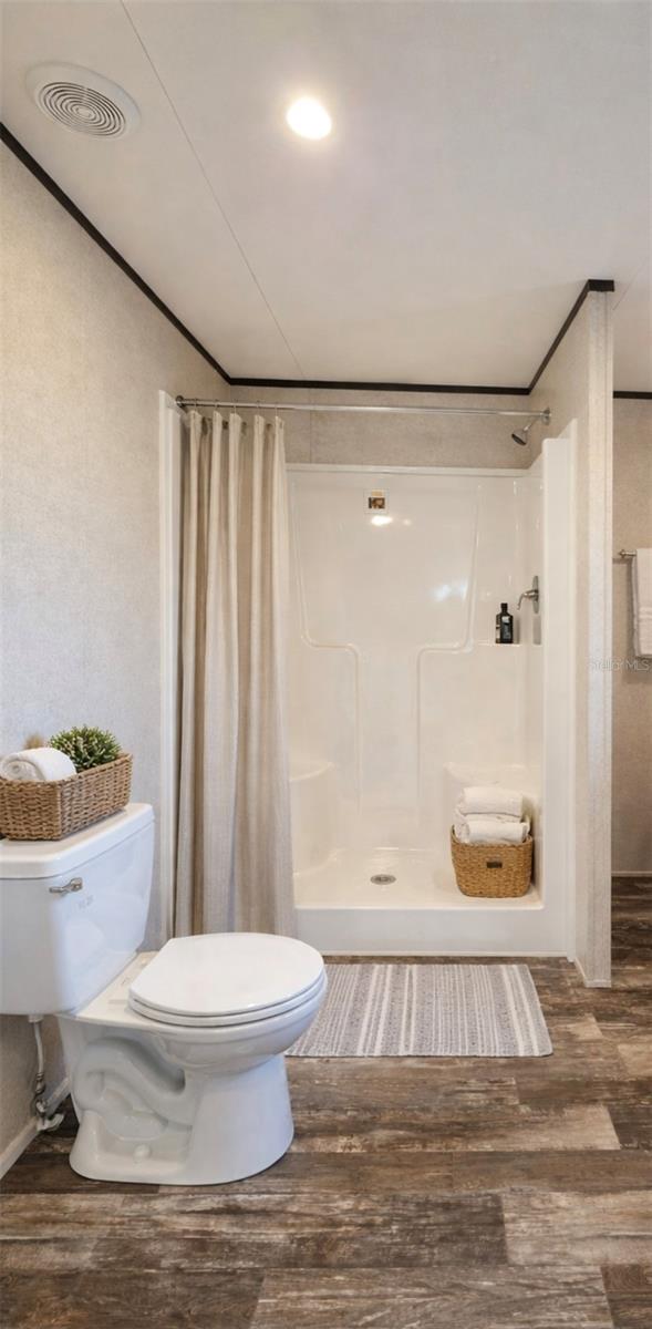 Image 23 of 48 For 12070 63rd Place