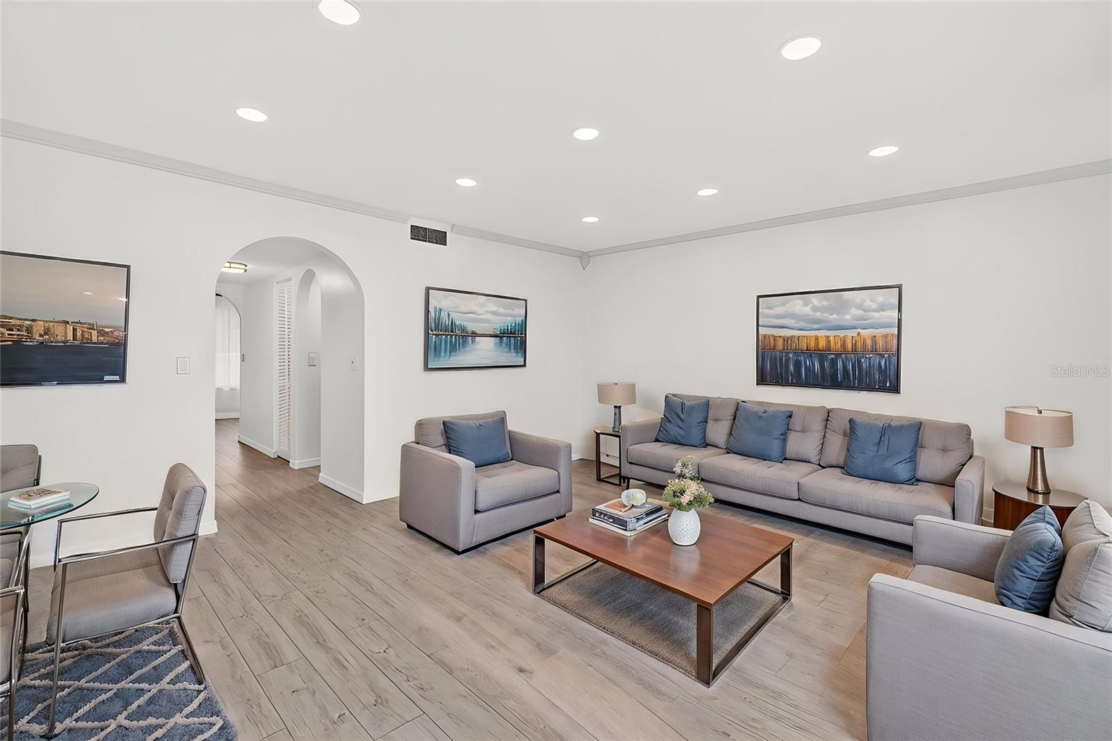 Image 13 of 55 For 657 99th Avenue N 202