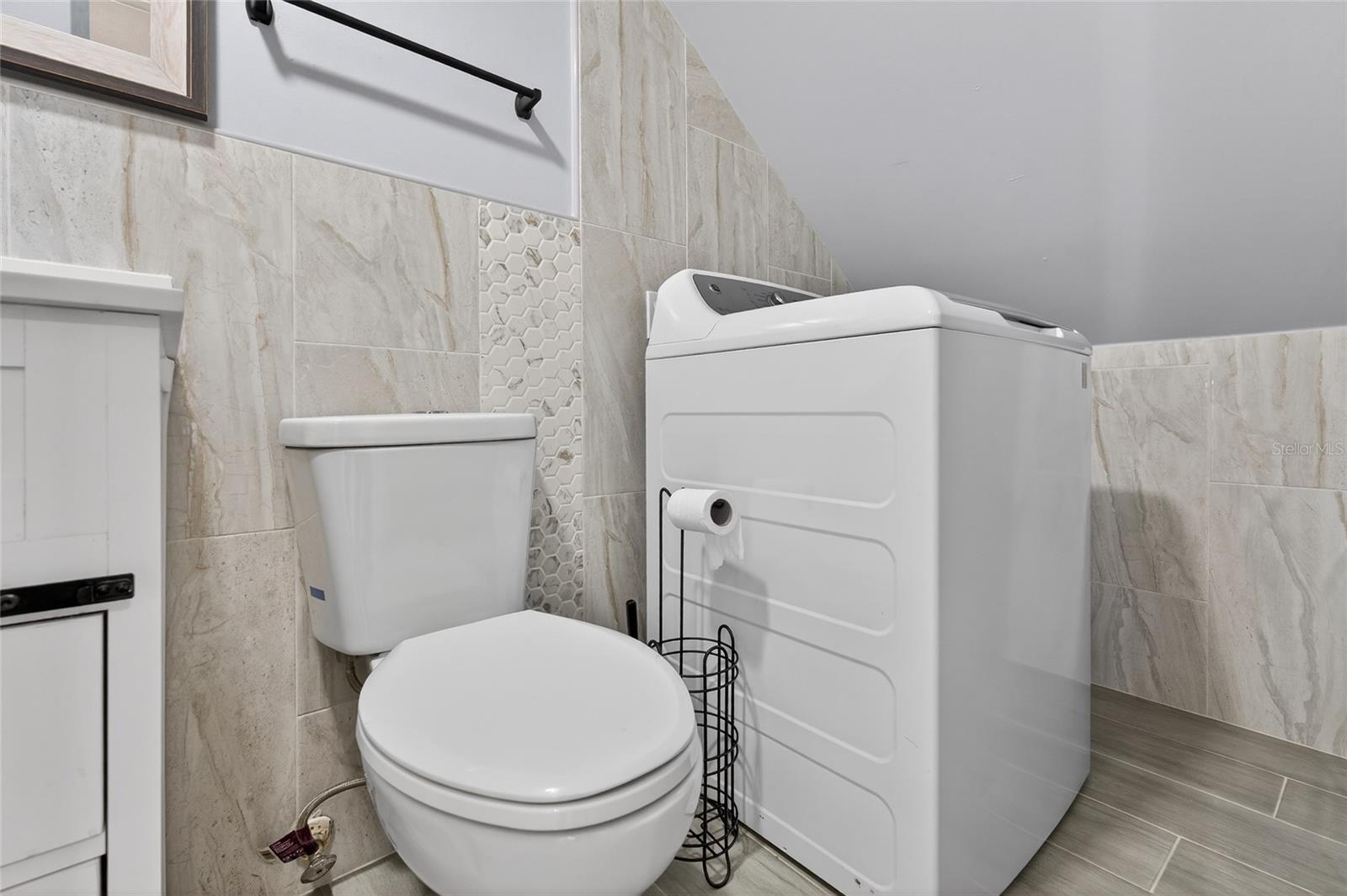 Image 26 of 55 For 657 99th Avenue N 202