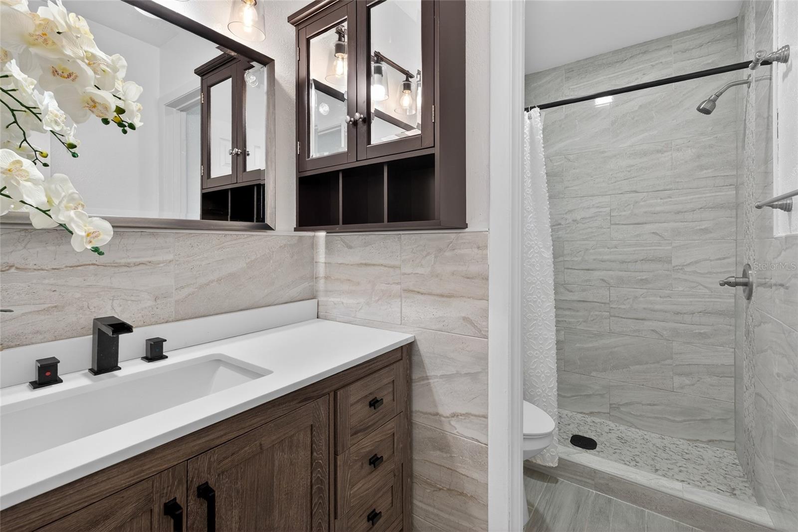 Image 35 of 55 For 657 99th Avenue N 202