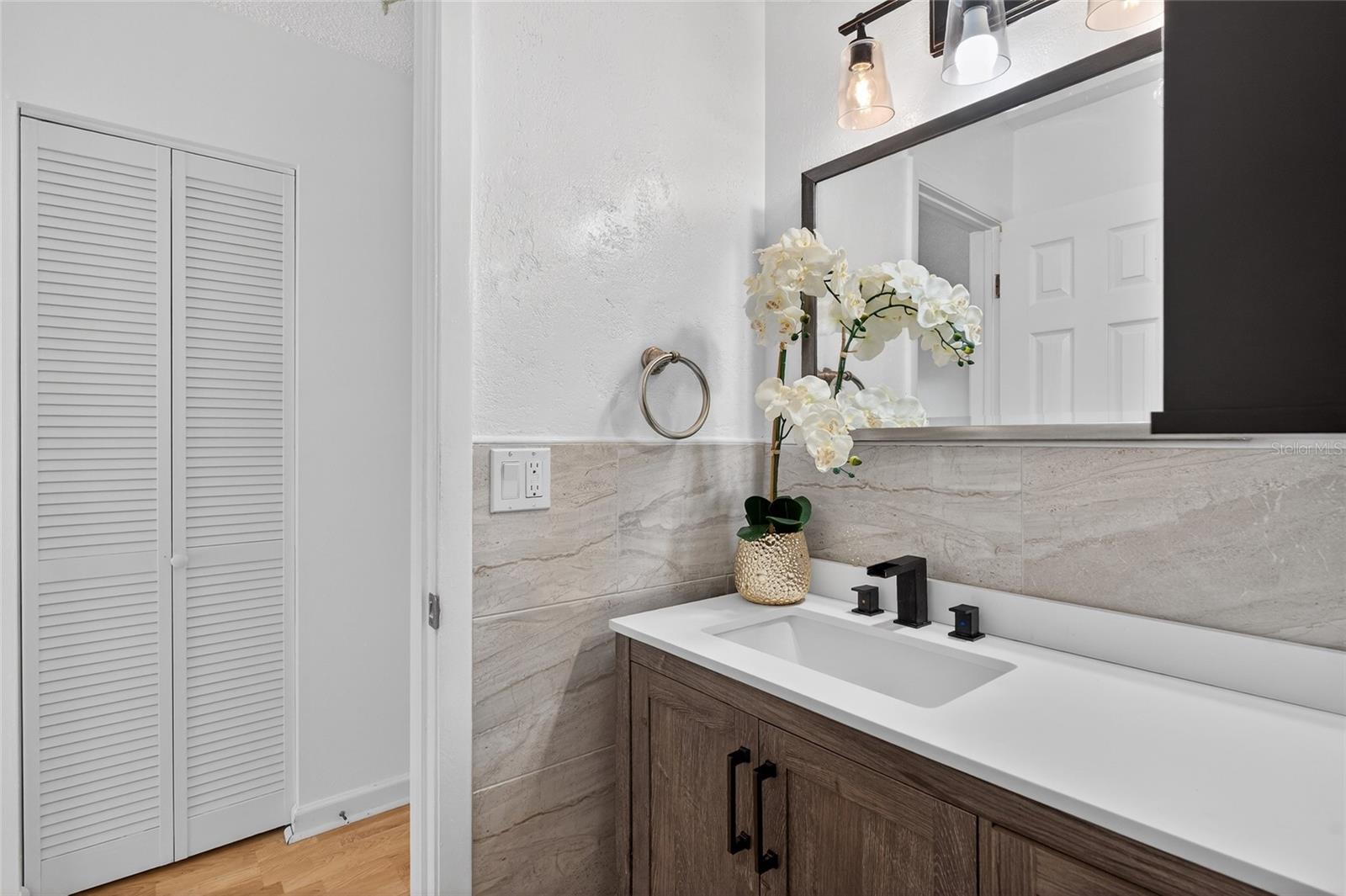 Image 43 of 55 For 657 99th Avenue N 202