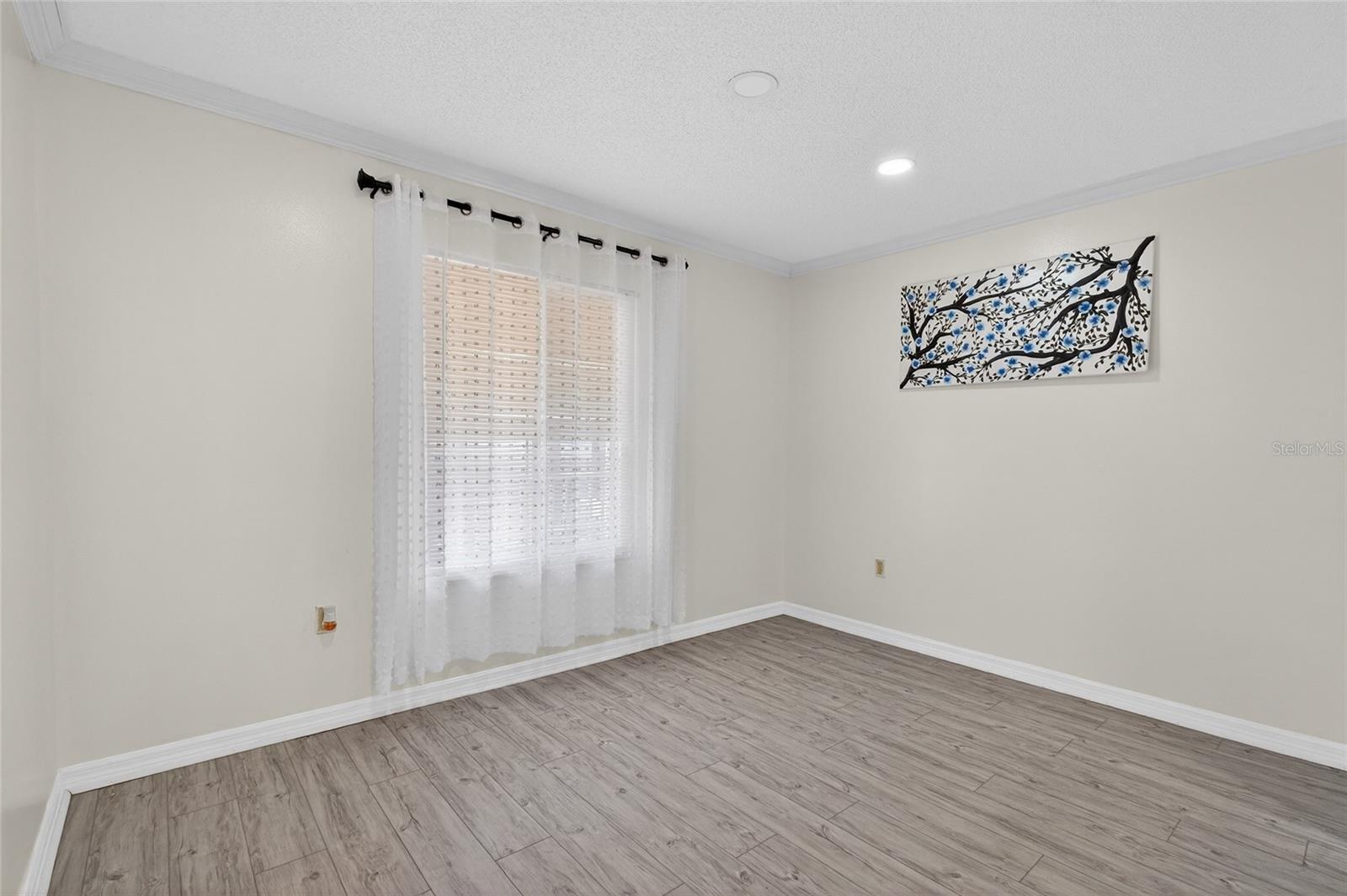 Image 51 of 55 For 657 99th Avenue N 202