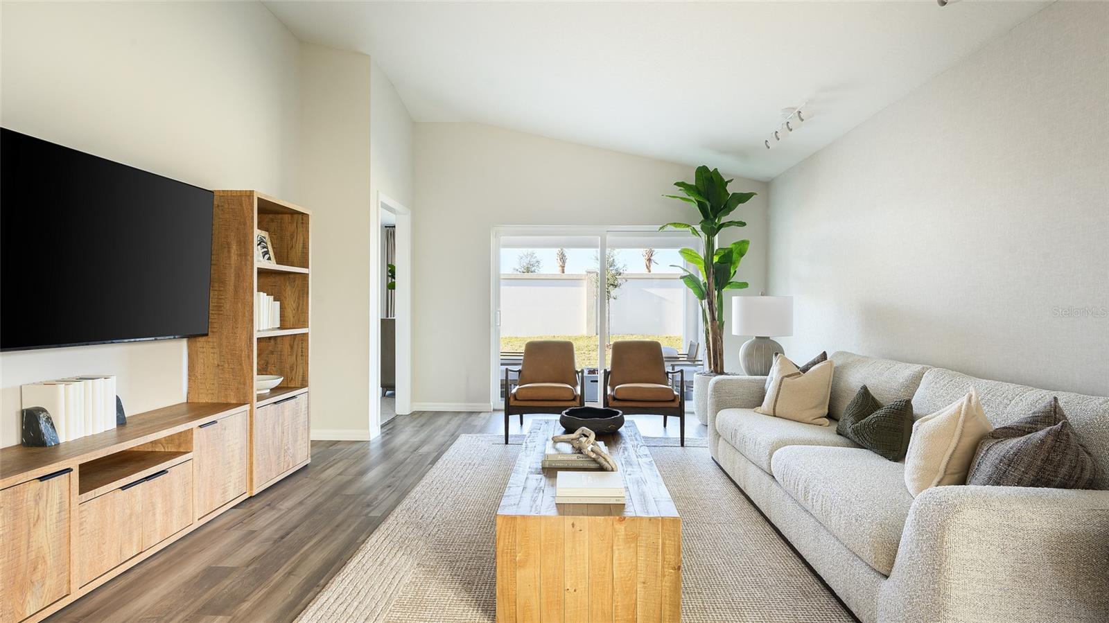 Image 7 of 14 For 9166 Belleview Forest Pass