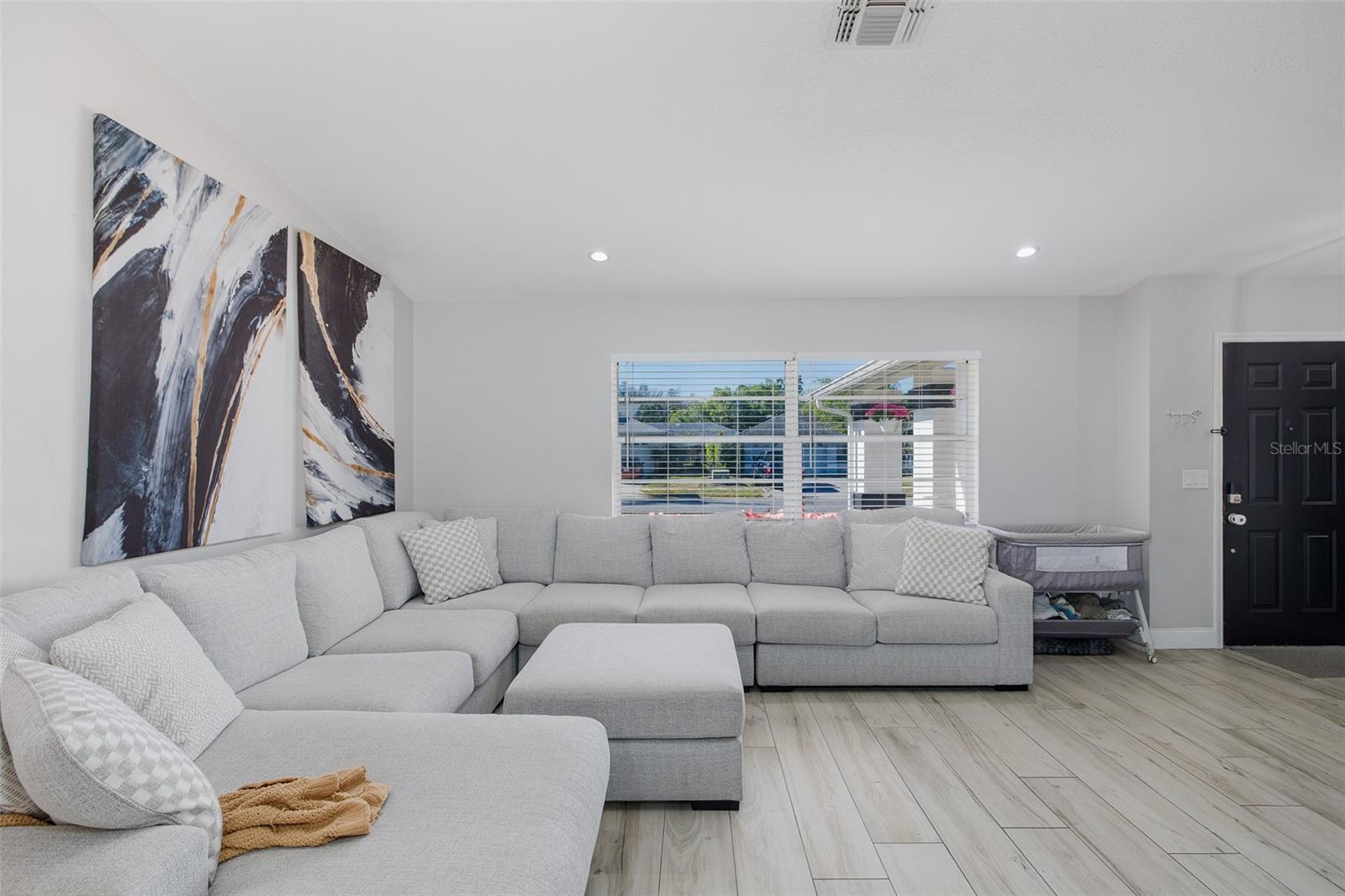 Image 10 of 50 For 9135 Hawkins Court