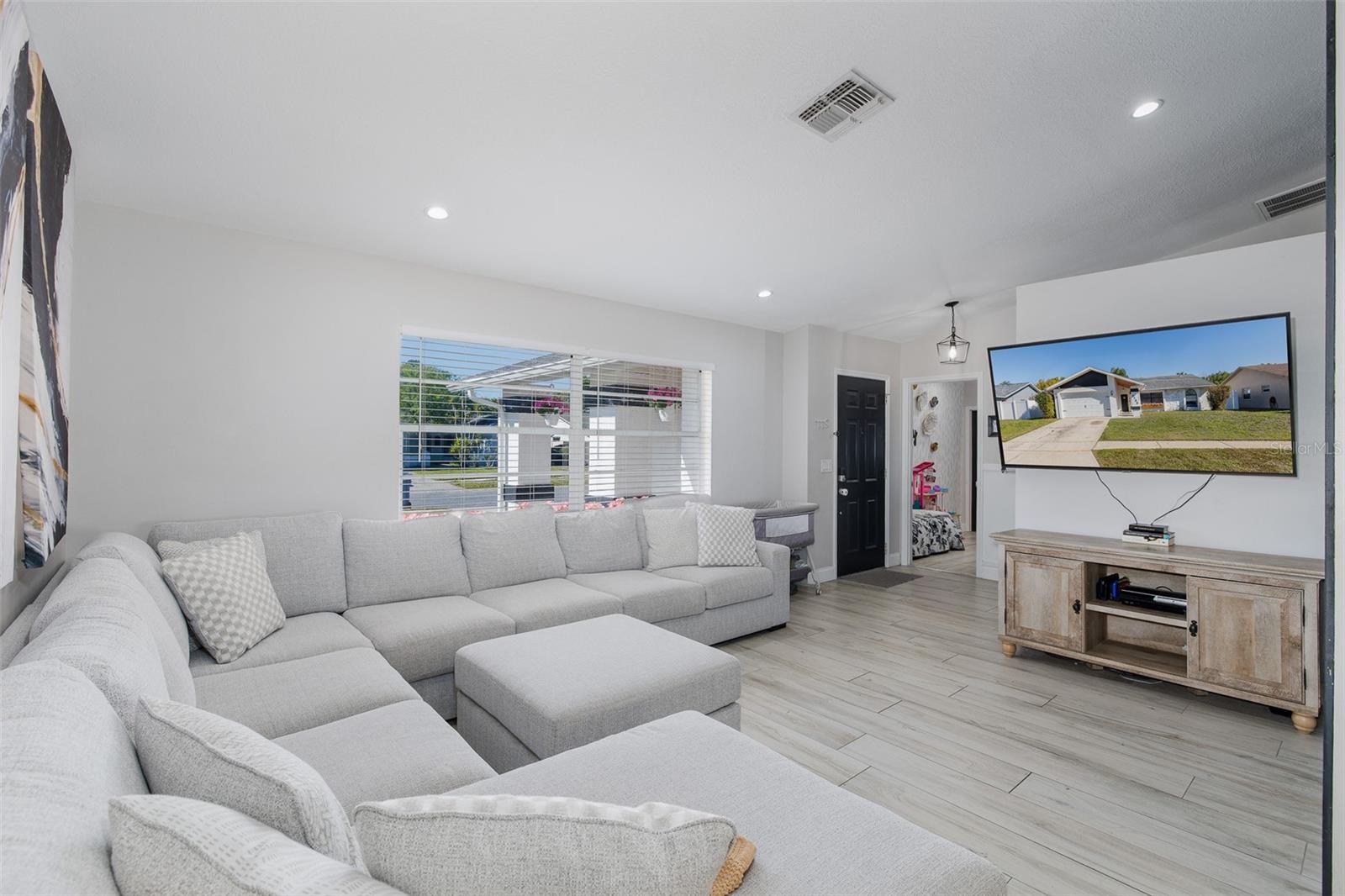 Image 12 of 50 For 9135 Hawkins Court