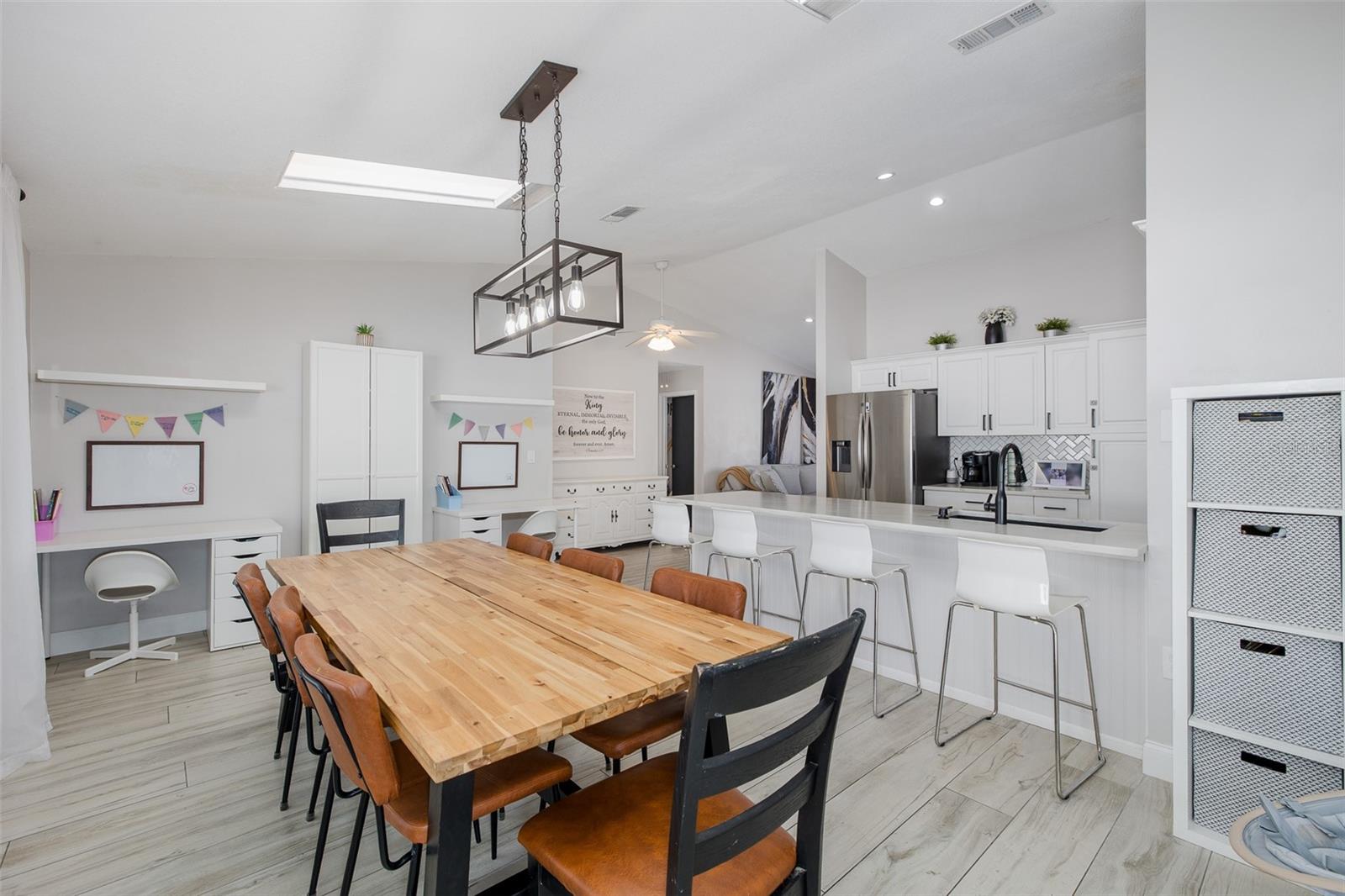 Image 21 of 50 For 9135 Hawkins Court