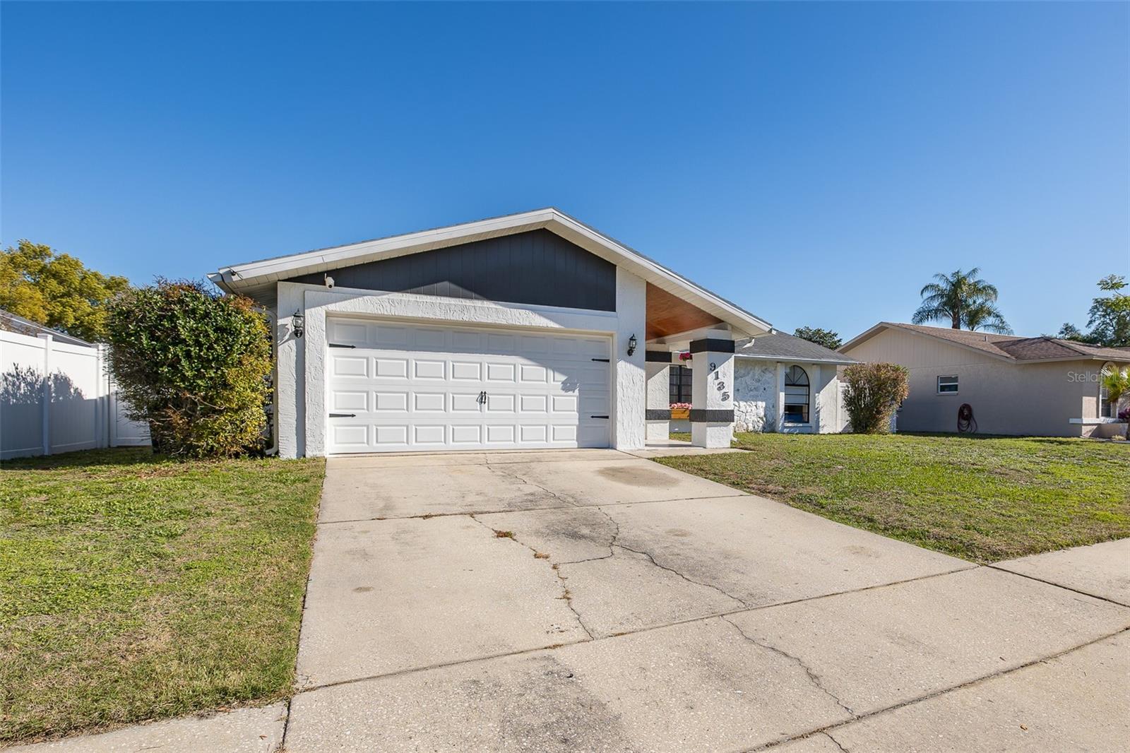 Image 5 of 50 For 9135 Hawkins Court