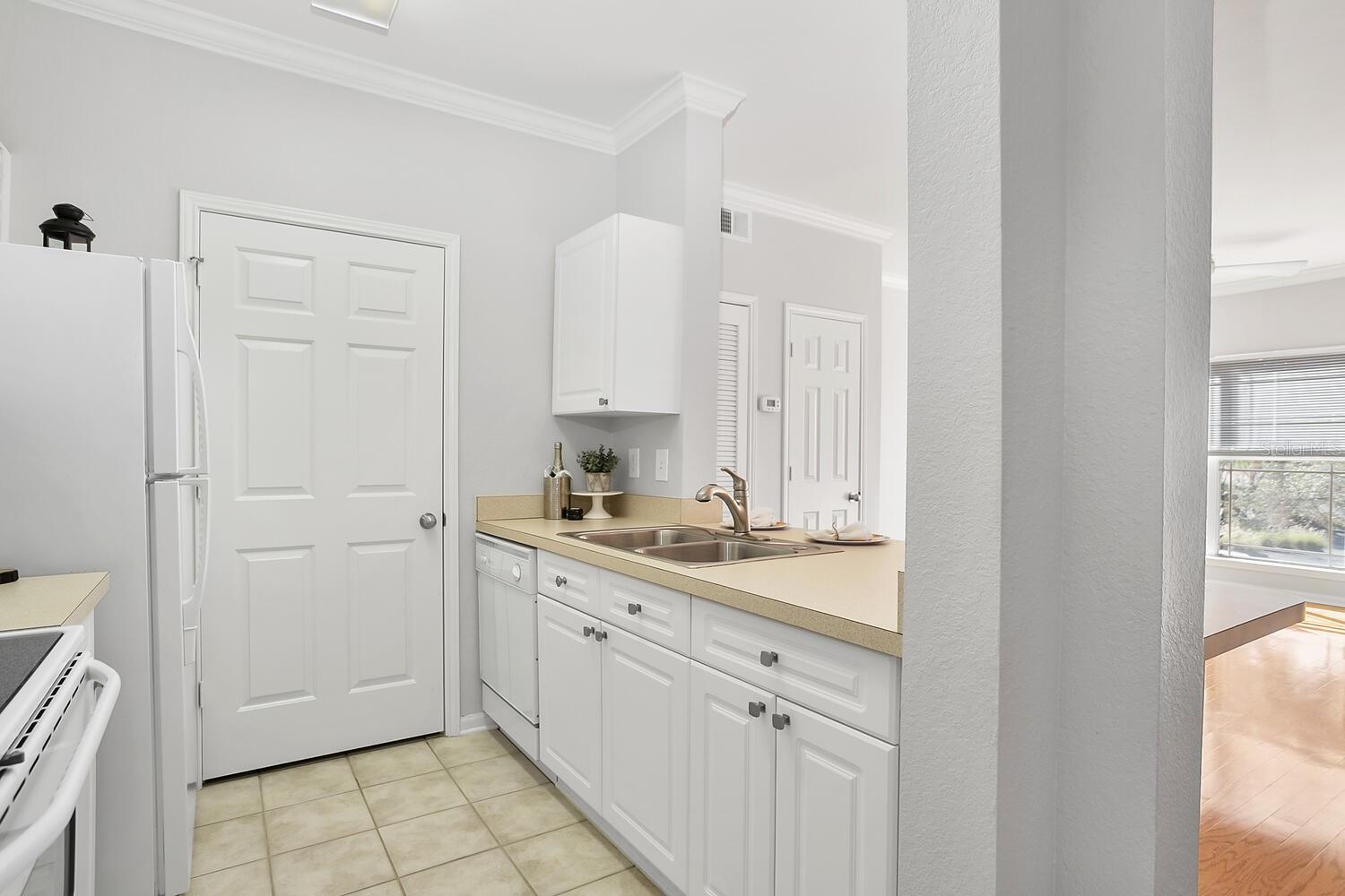 Image 18 of 30 For 1216 Missouri Avenue 226