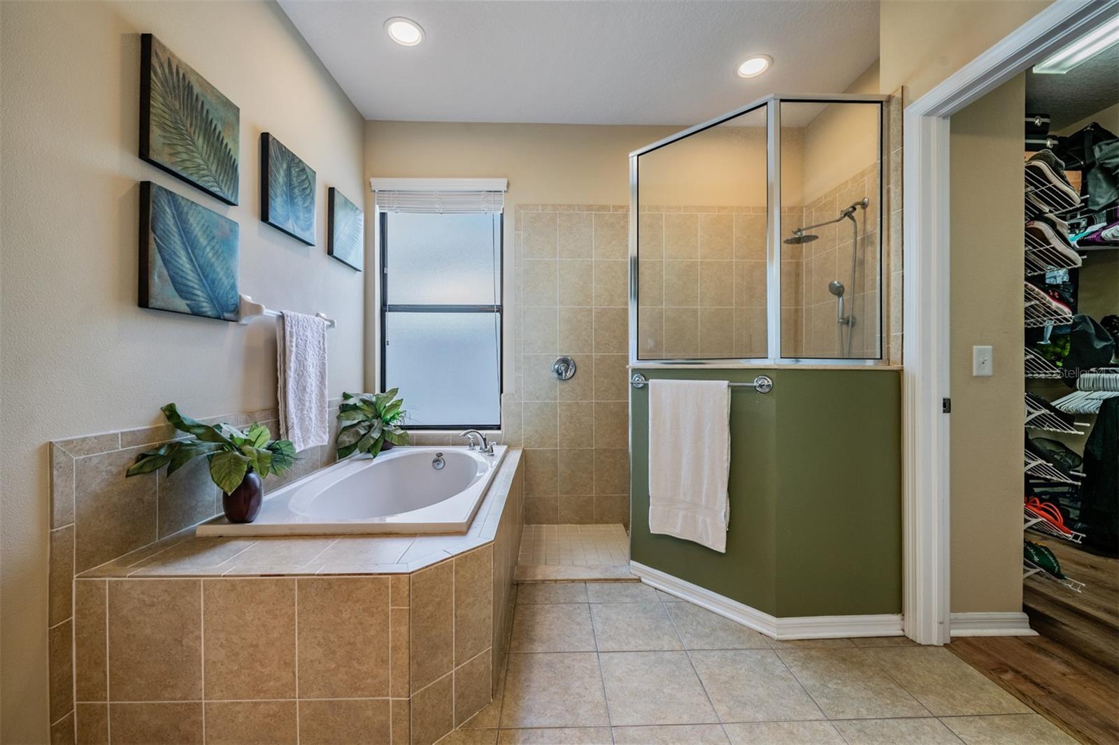 Image 19 of 47 For 11639 Tangle Stone Drive