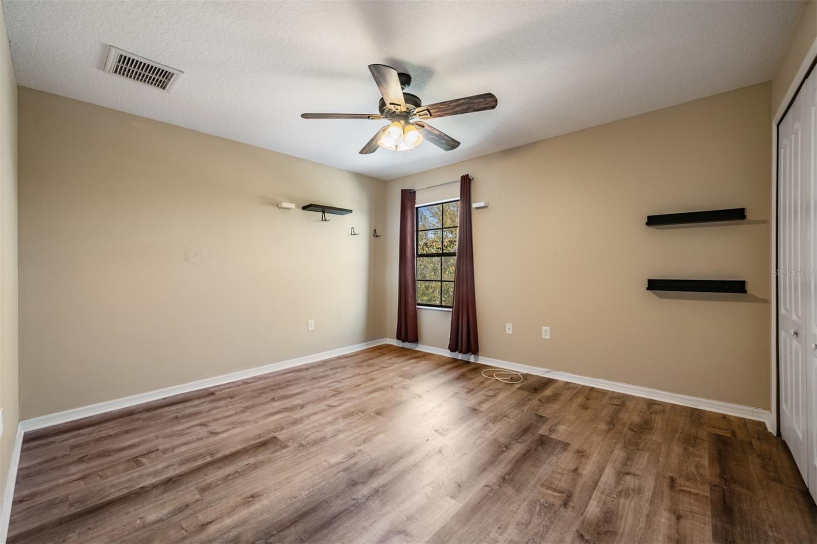 Image 28 of 47 For 11639 Tangle Stone Drive