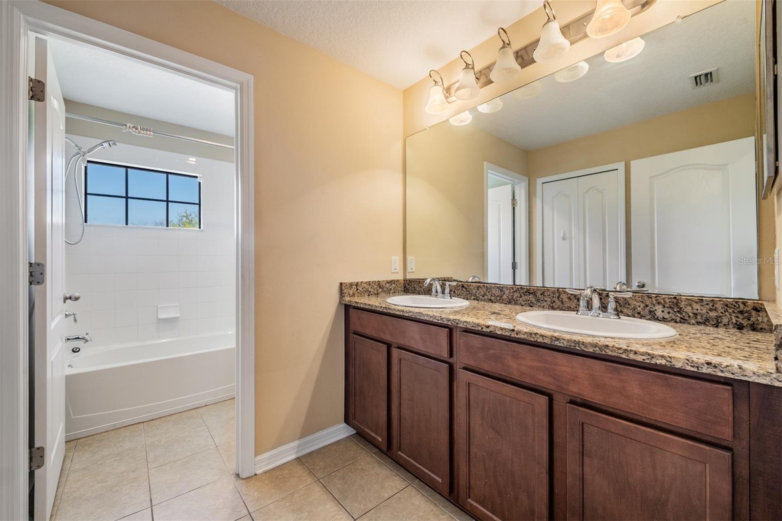 Image 29 of 47 For 11639 Tangle Stone Drive